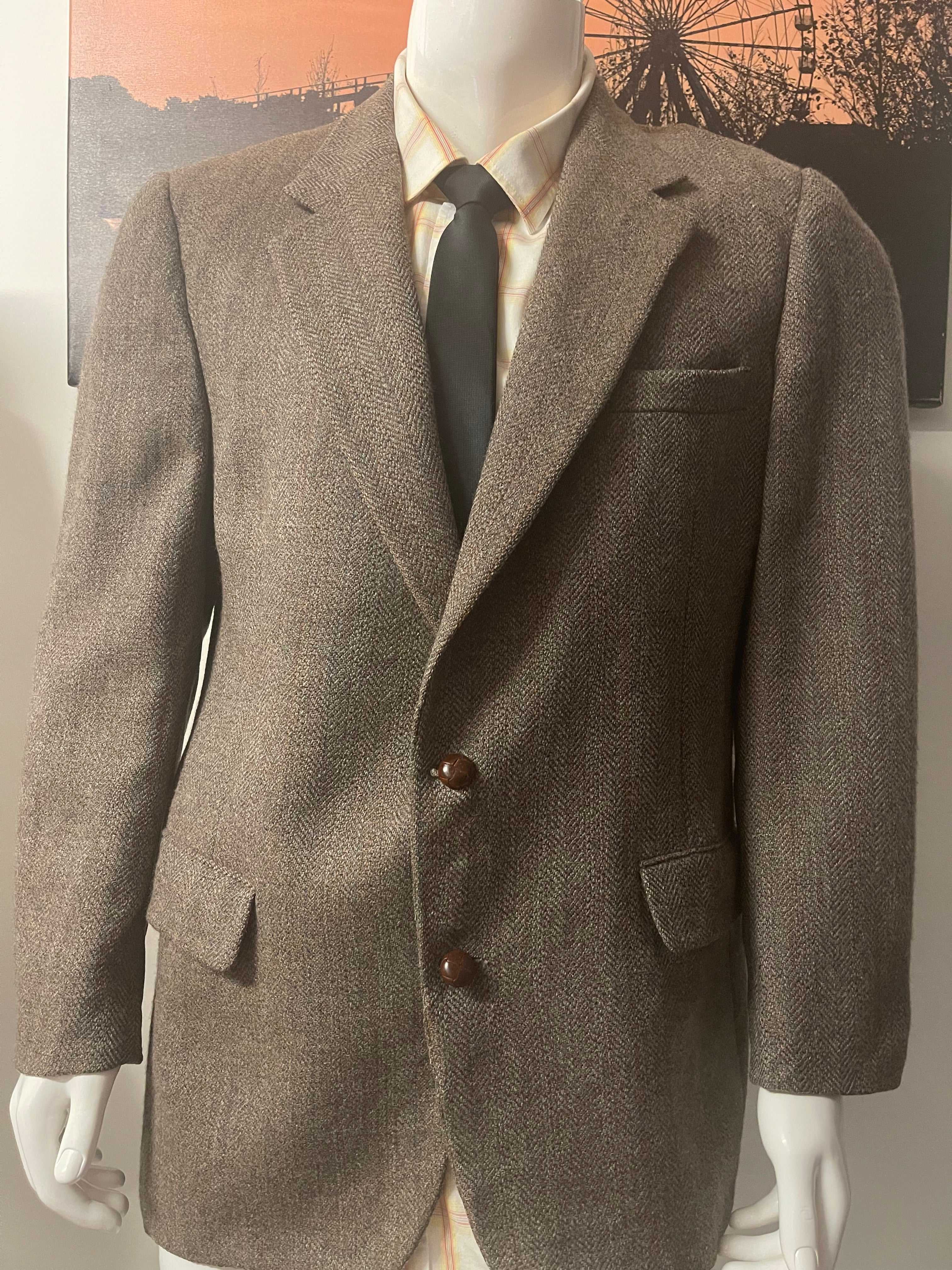 Barrister for Wallachs 100% Pure Wool Herringbone Blazer Size 42 XL Vintage USA