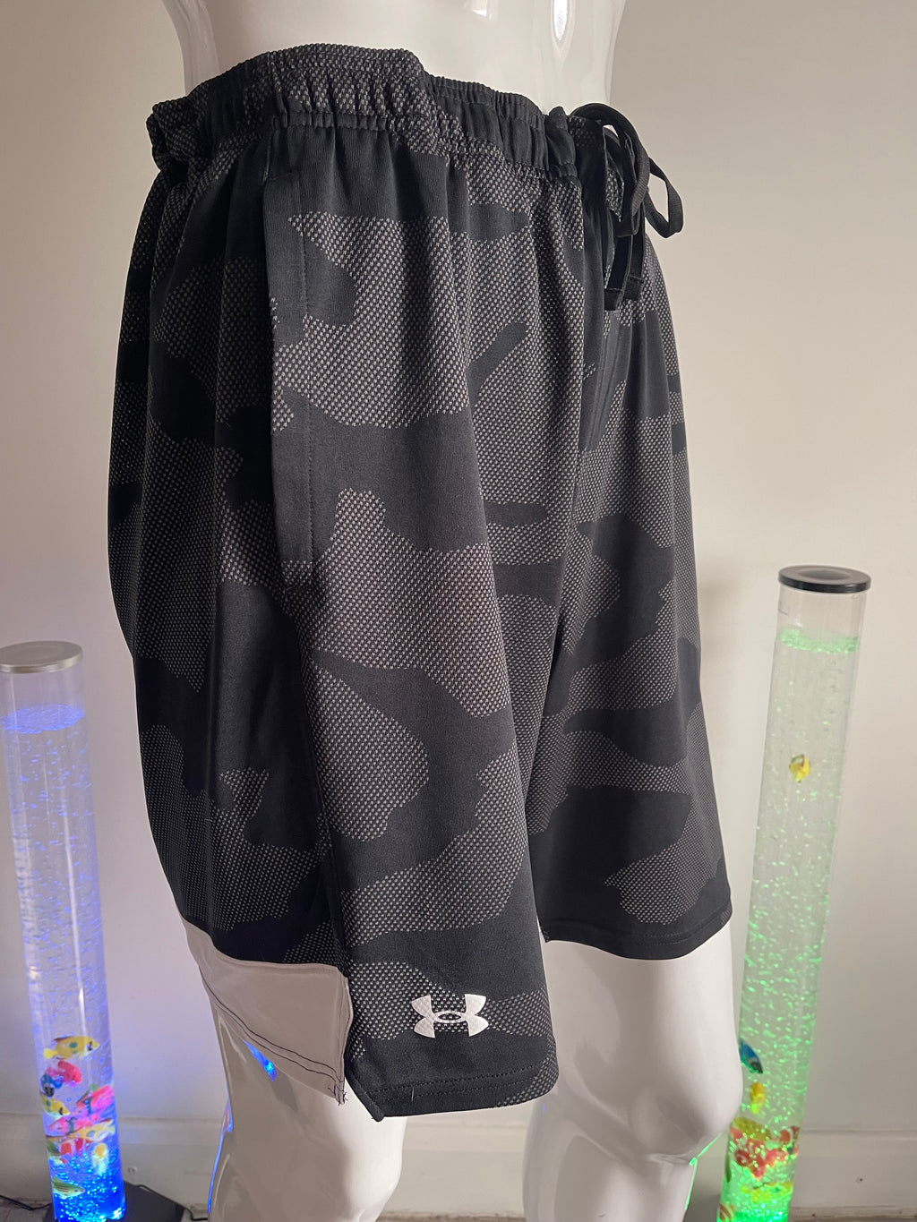 Under Armour Camo Sports Shorts Men XL