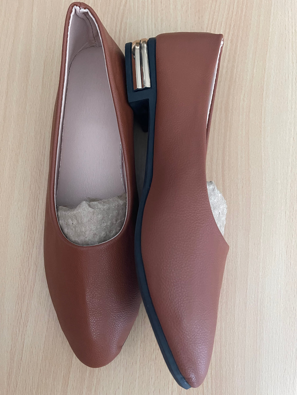Women's Brown Pointed Toe Flats – UK 9 / EU 43 – New