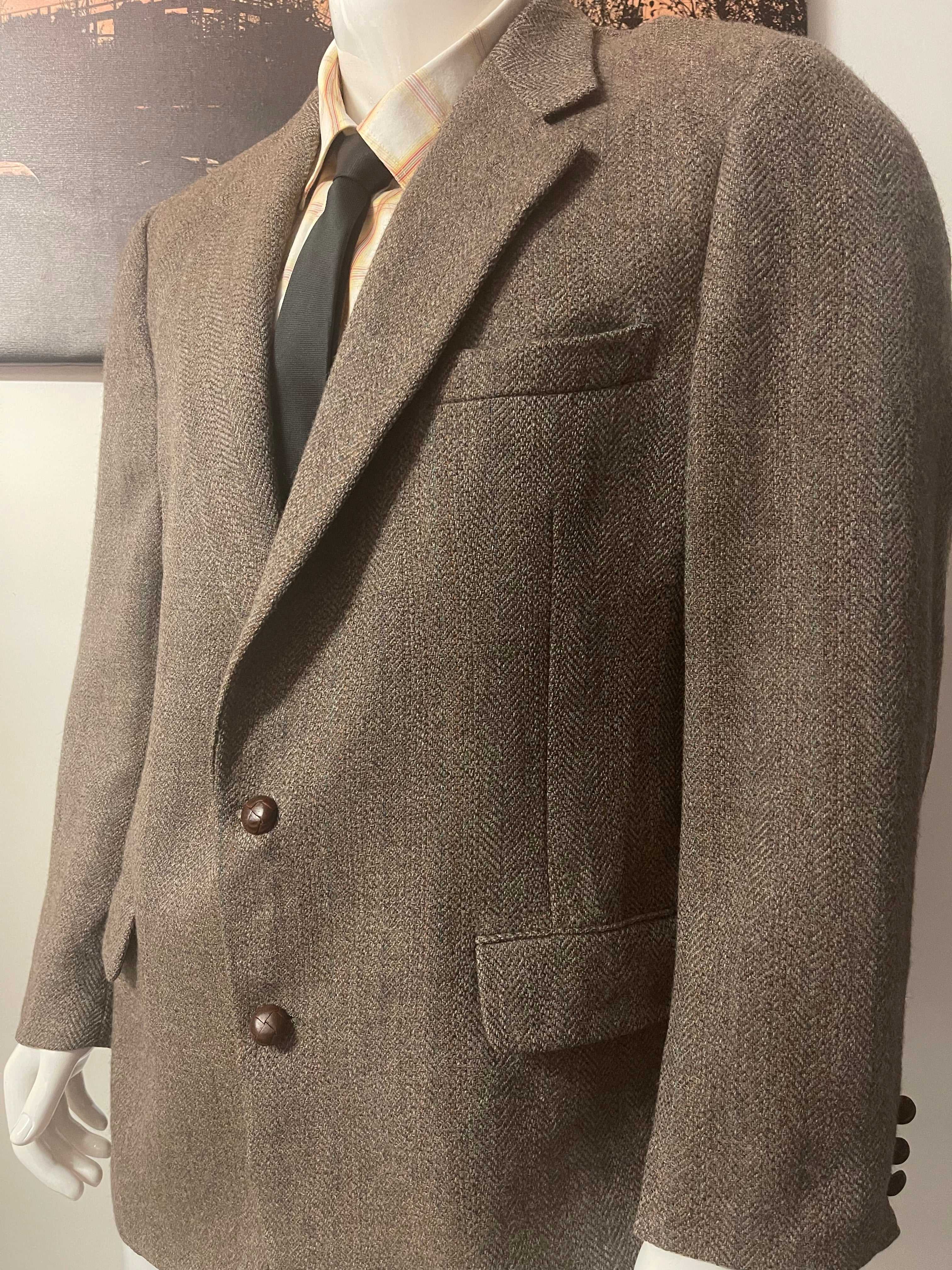 Barrister for Wallachs 100% Pure Wool Herringbone Blazer Size 42 XL Vintage USA