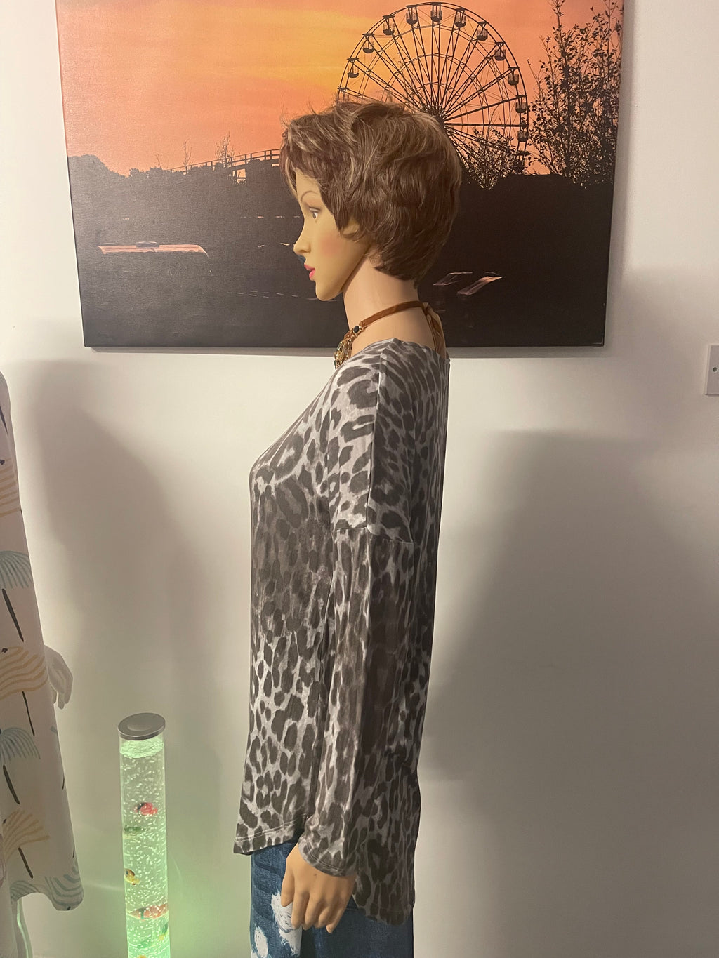 🐆 Papaya The Relaxed Leopard Print Top – Size S