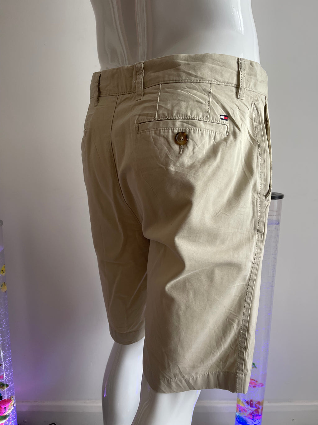 Tommy Hilfiger Men’s Chino Shorts W34 – Cream Beige – Classic Fit