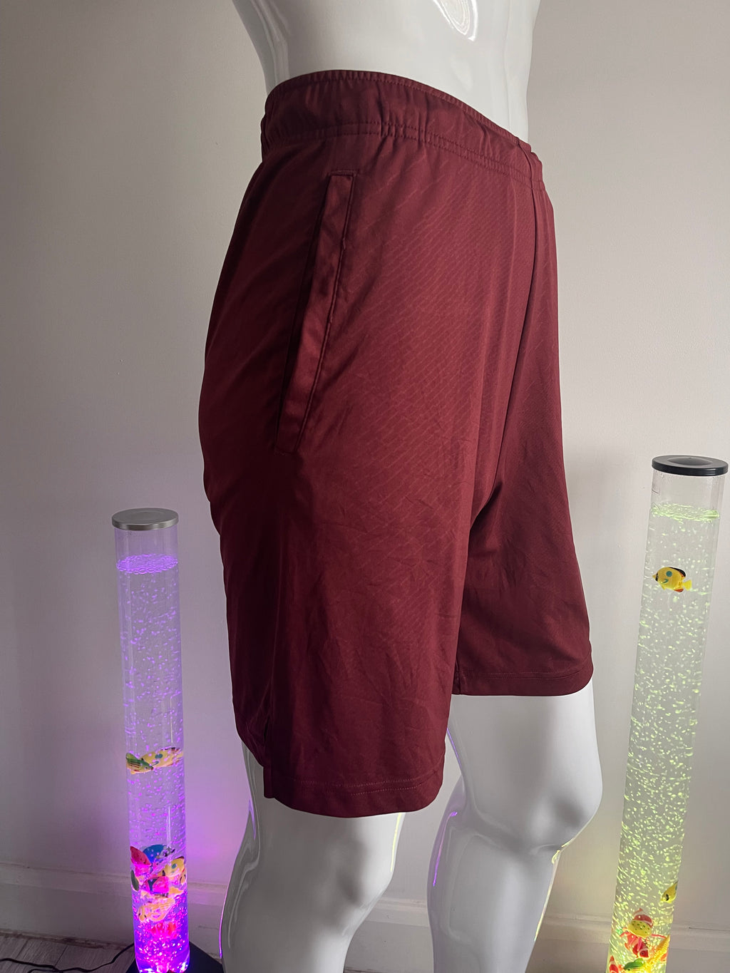 Title: Nike Training Shorts Burgundy Size S with Pockets