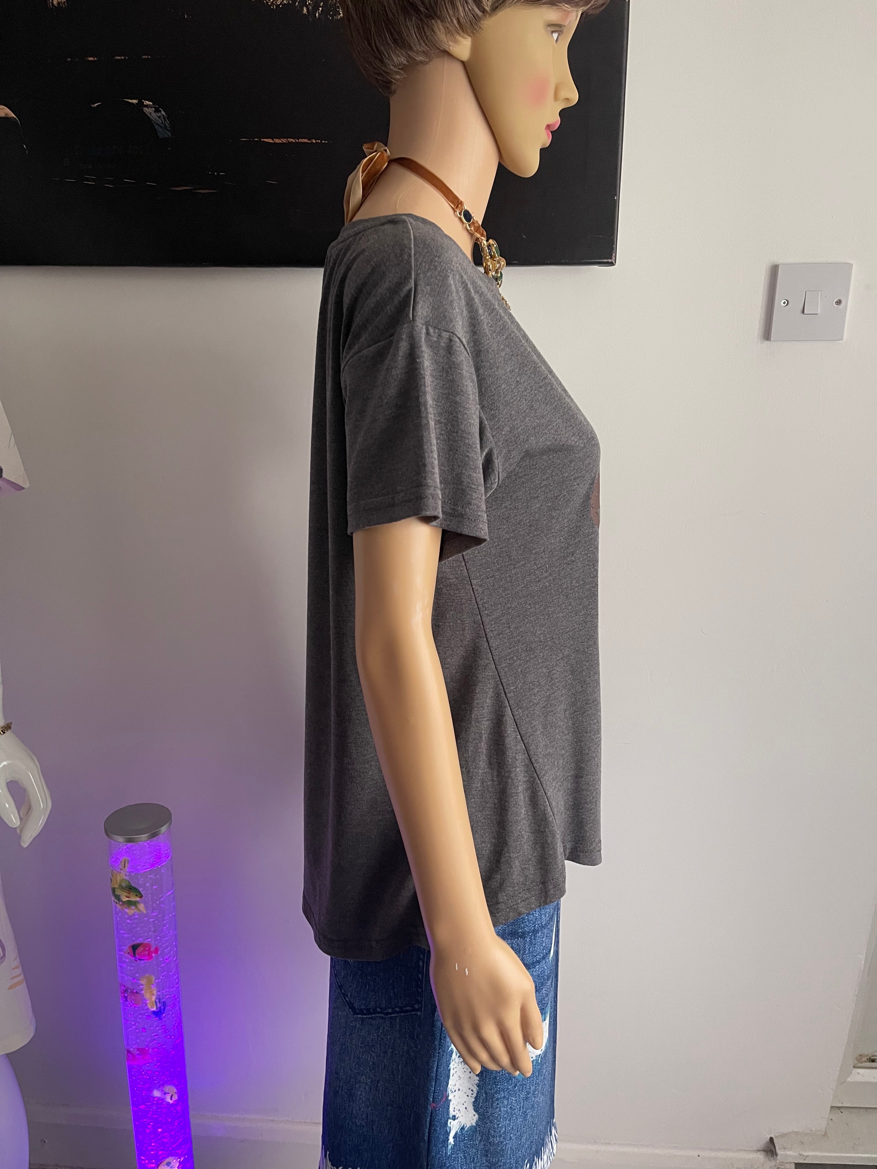 🩶 Amaryllis Graphic T-Shirt Grey XS