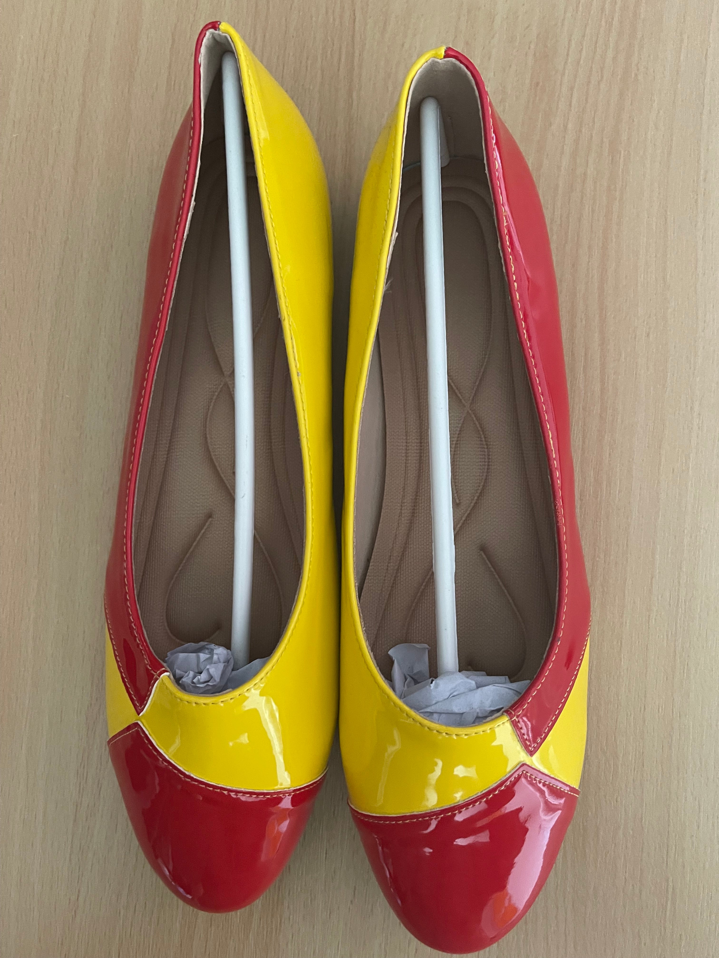 Women's Yellow & Red Patent Ballet Flats – UK 7 / EU 41