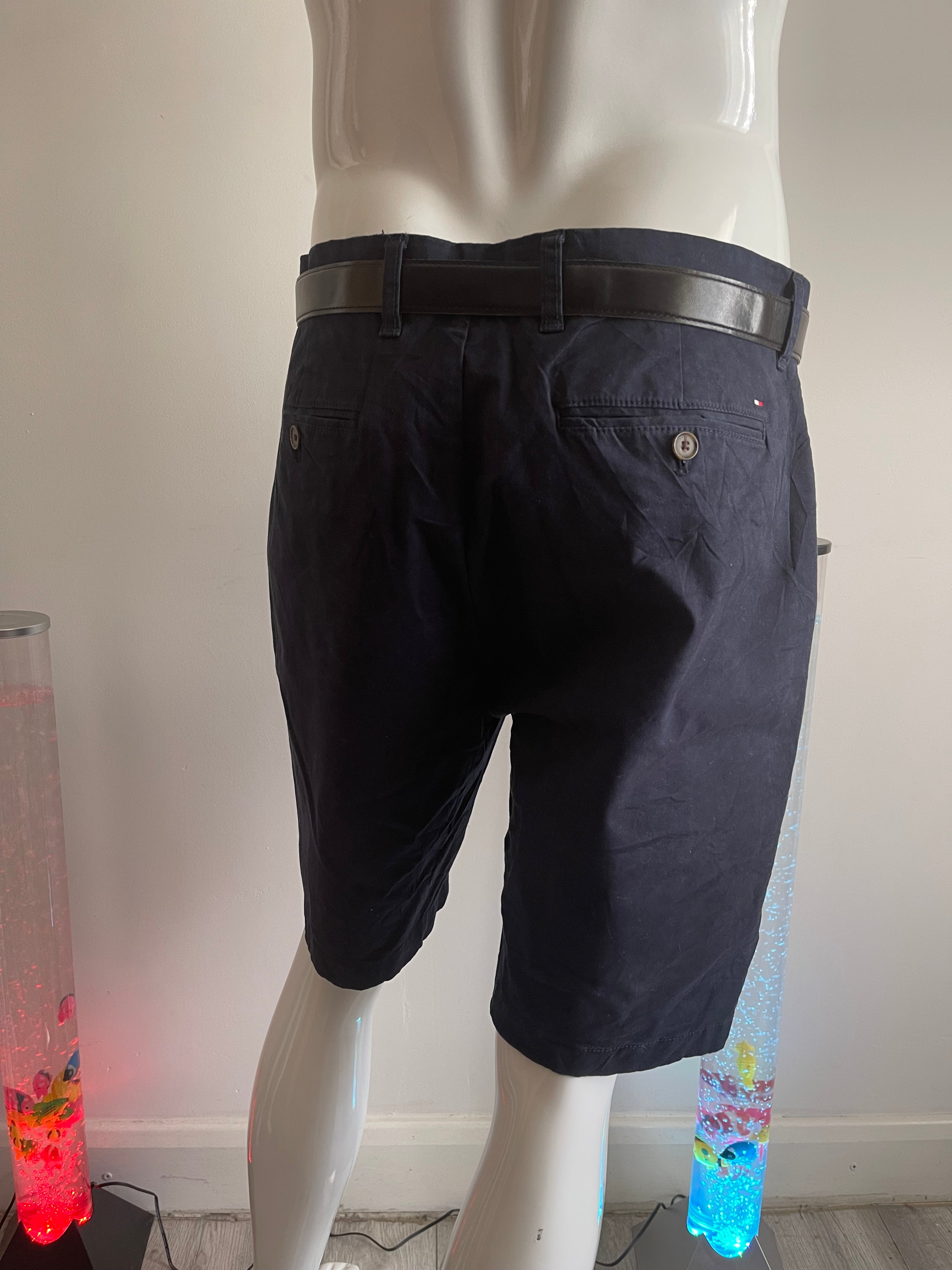 Tommy Hilfiger Men’s Shorts W36 – Navy Blue – With Pockets