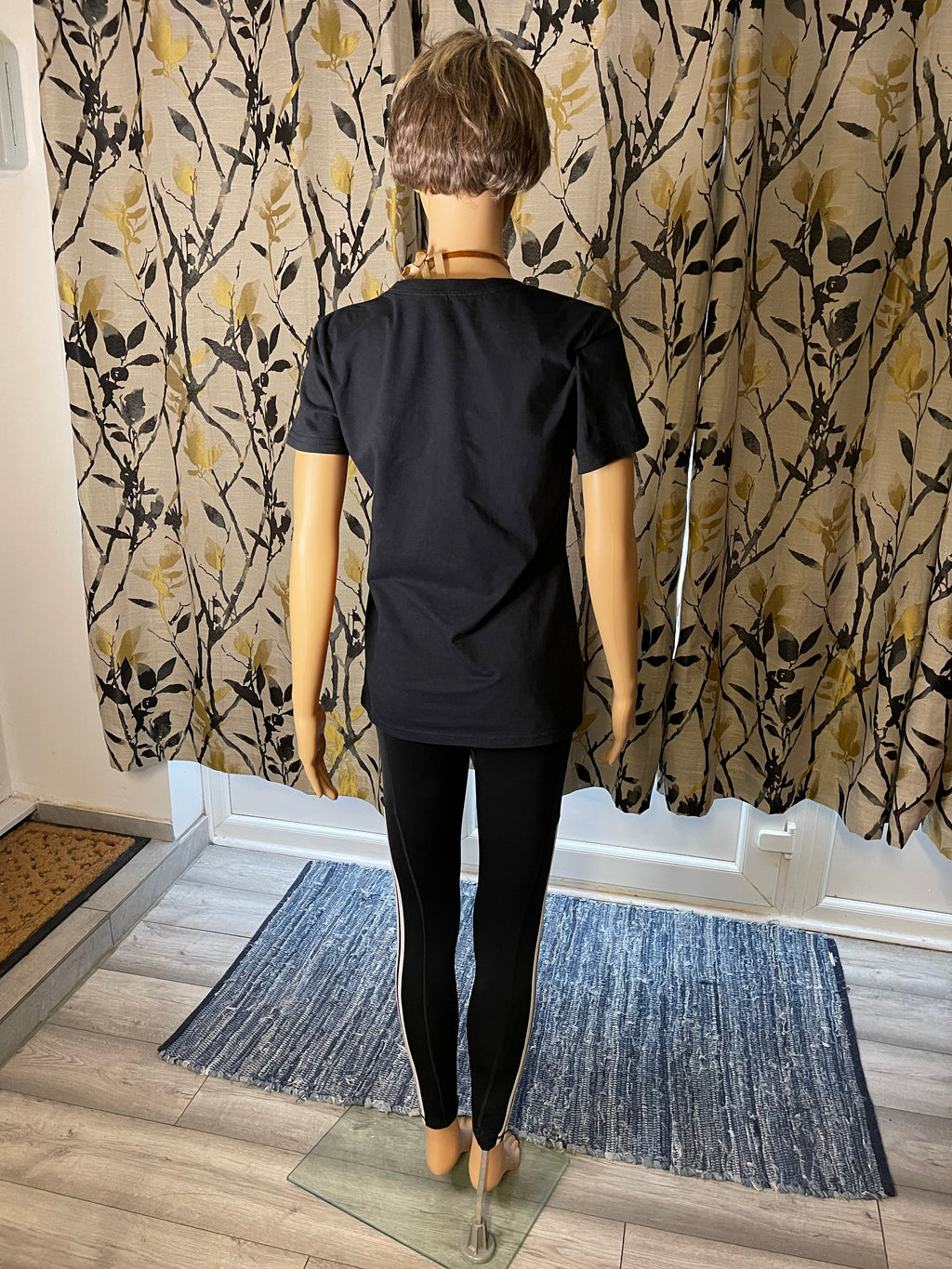 Authentic Adidas Matching Set – T-Shirt & Leggings – Size S