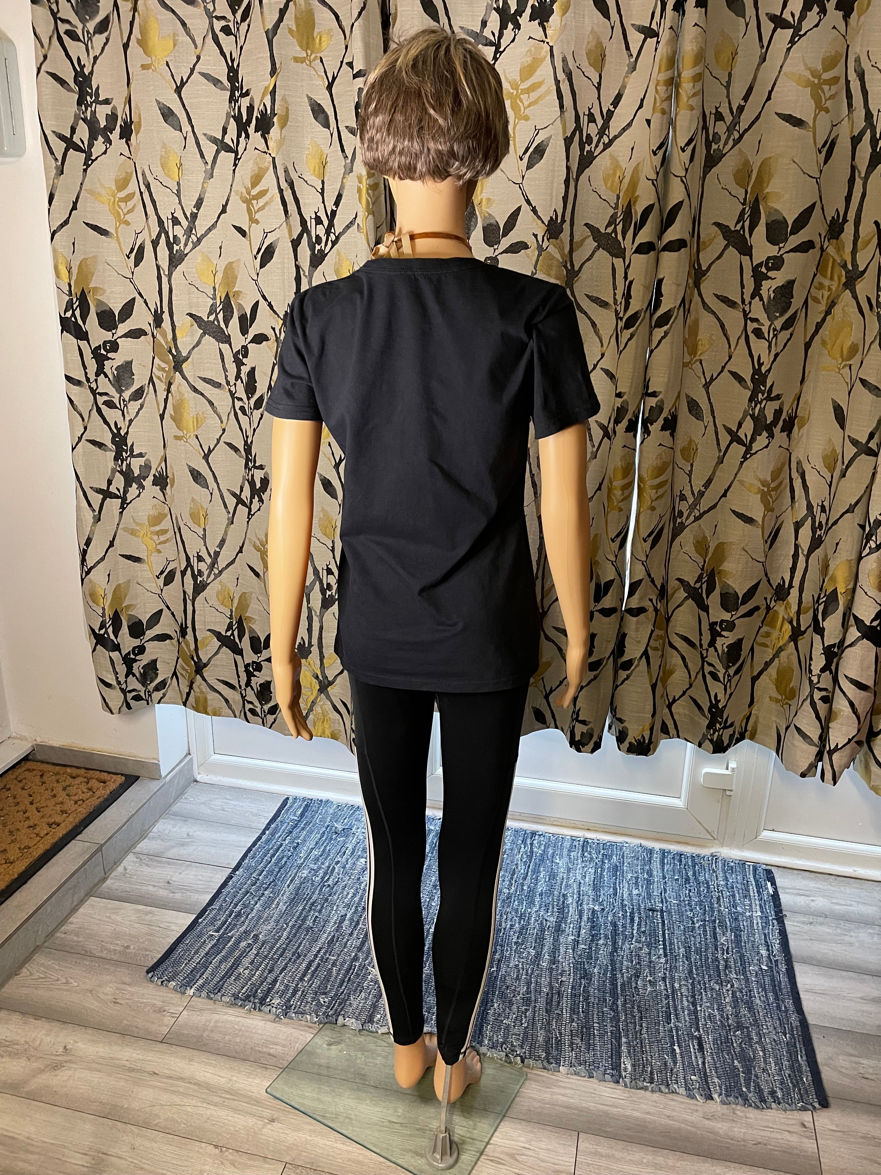 Authentic Adidas Matching Set – T-Shirt & Leggings – Size S