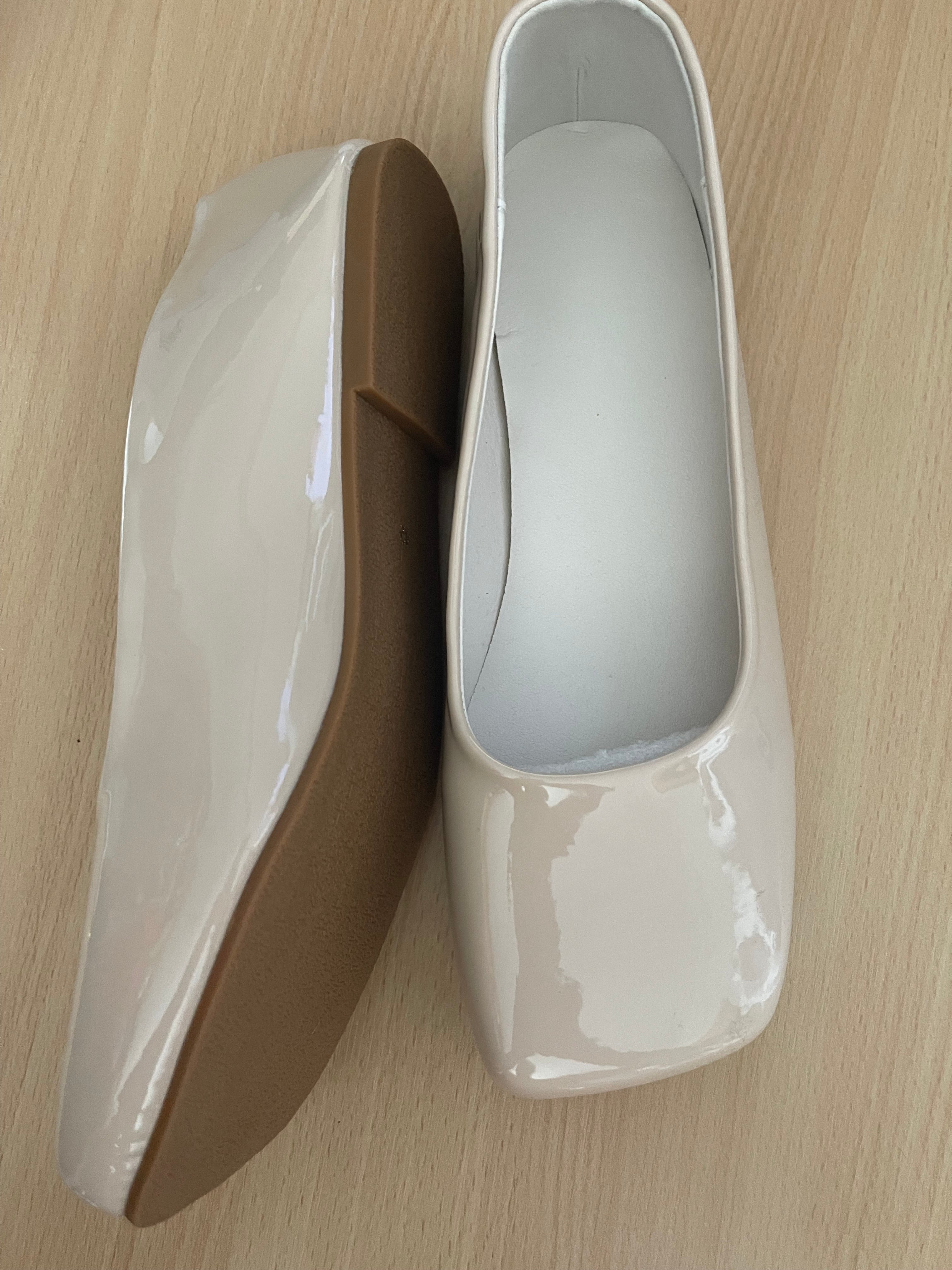 Women's Nude Patent Ballet Flats – UK 9