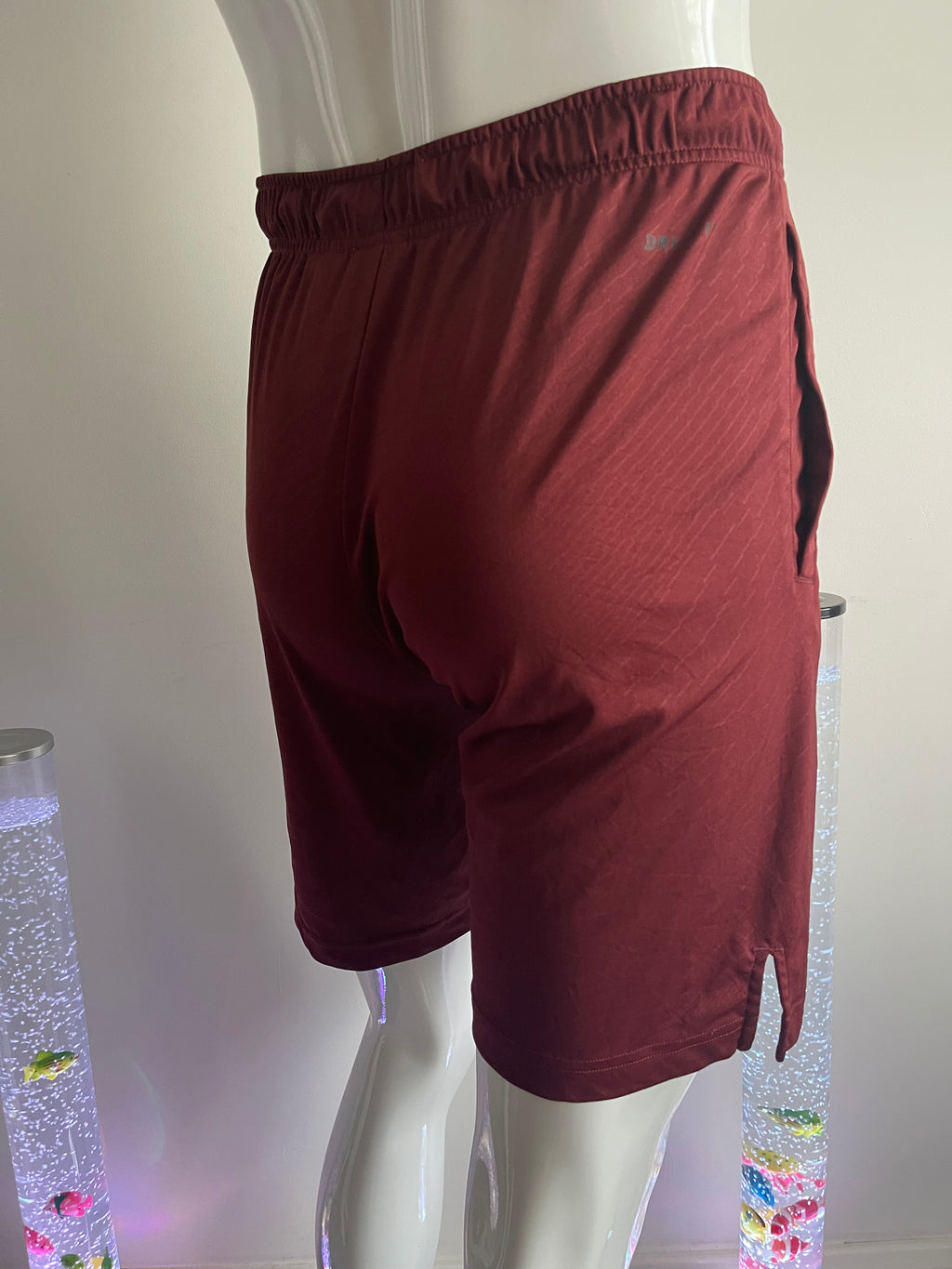 Title: Nike Training Shorts Burgundy Size S with Pockets