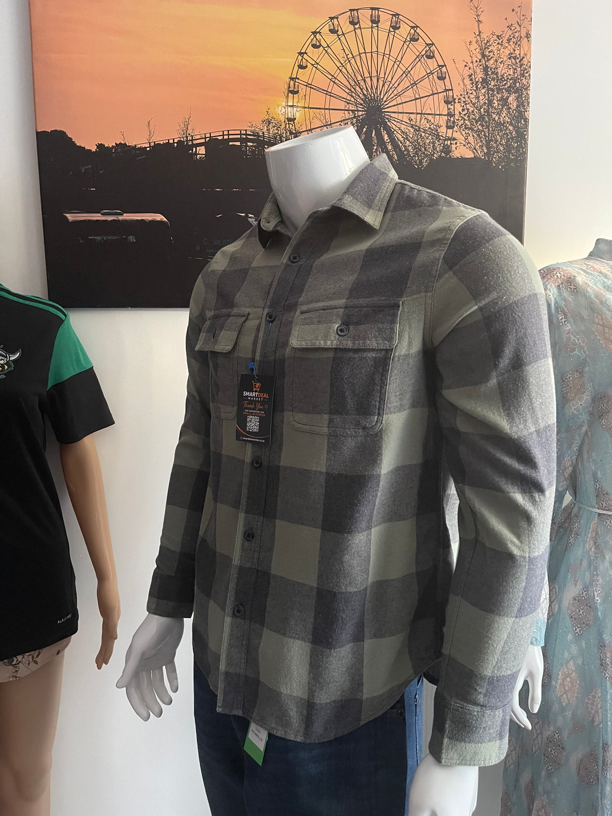 Old Navy Men’s Checked Shirt Size S