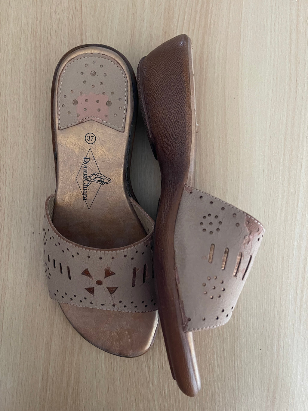 Donna Chiara Beige Leather Mules Size EU 37 – New