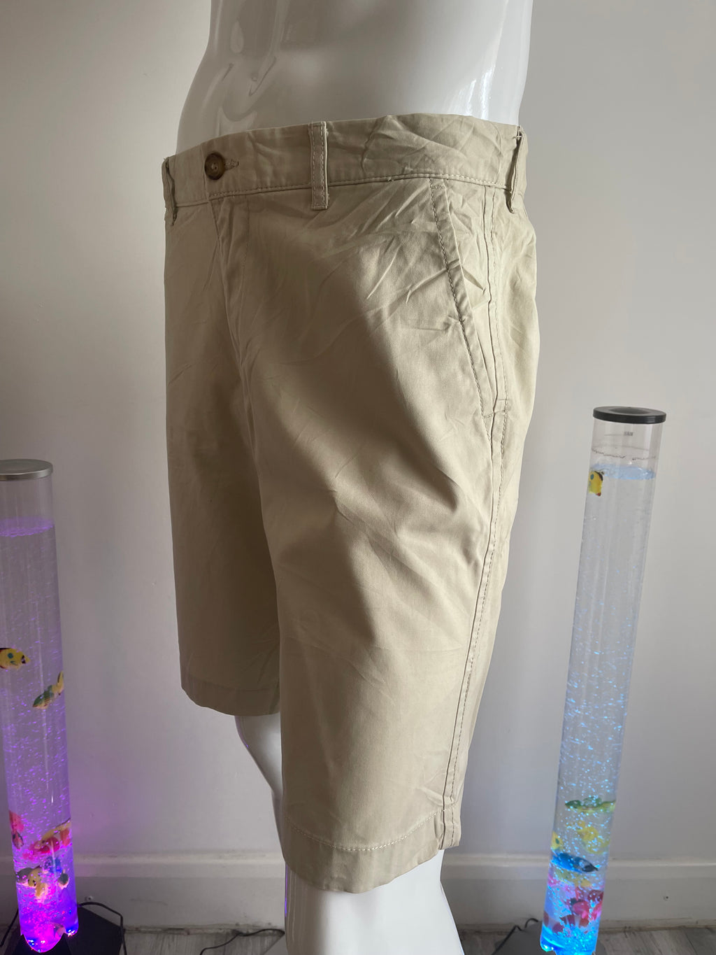 Tommy Hilfiger Men’s Chino Shorts W34 – Cream Beige – Classic Fit