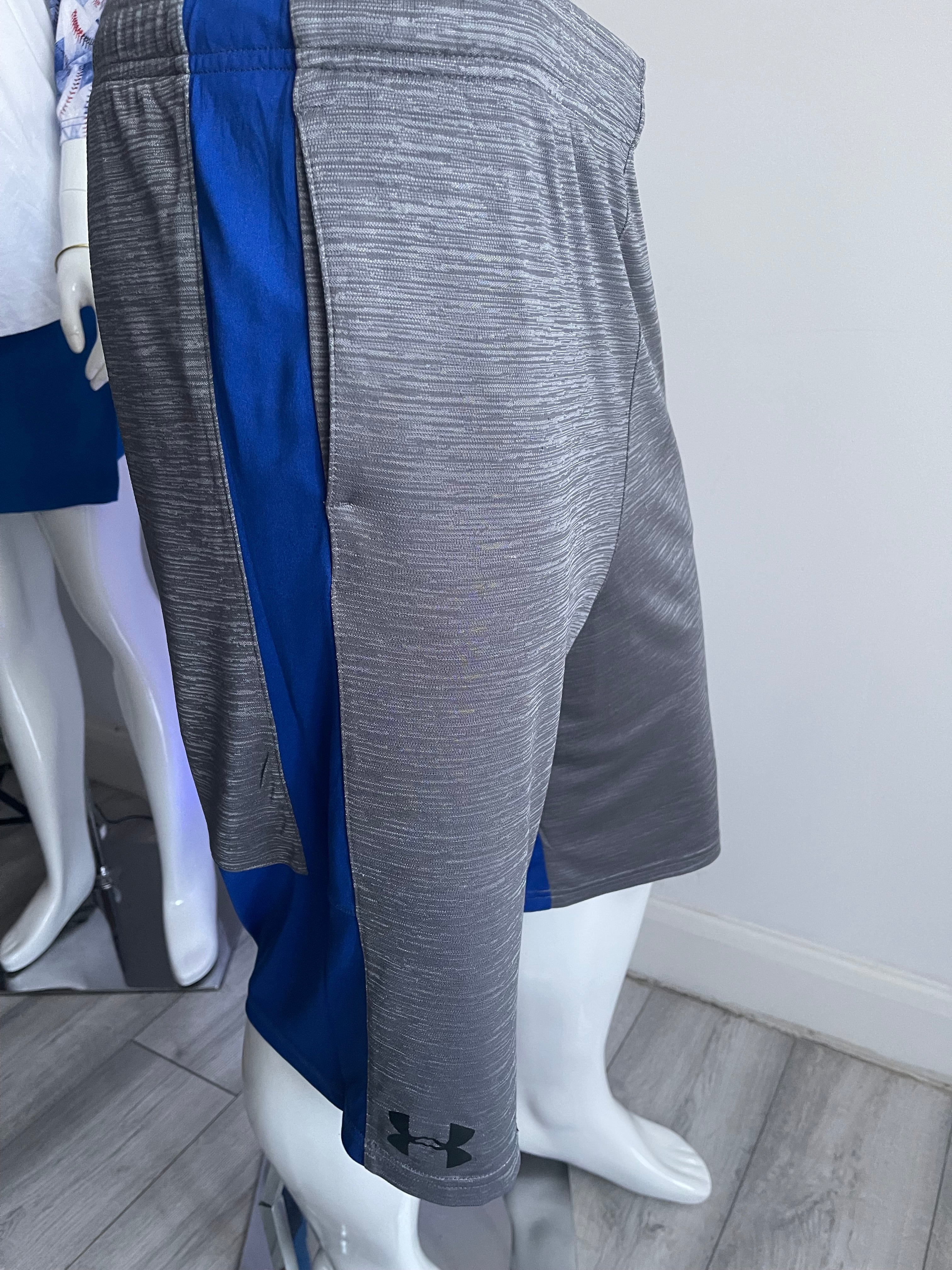 Under Armour HeatGear Grey/Blue Shorts With Pockets – YXL