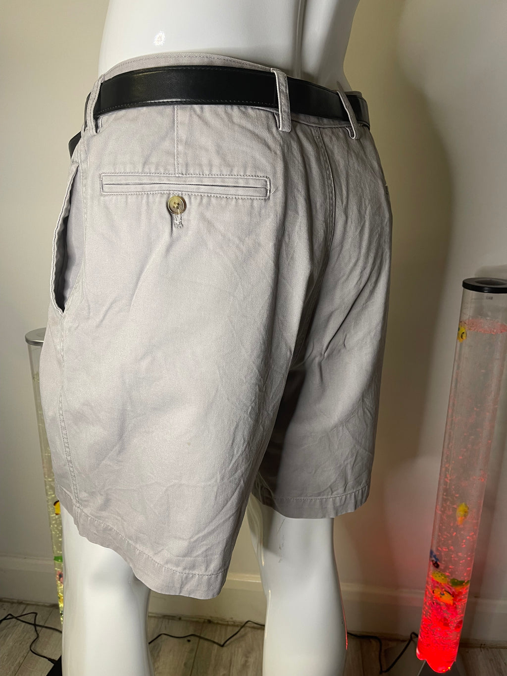 CHAPS Men’s Chino Shorts W42 Light Grey with Pockets