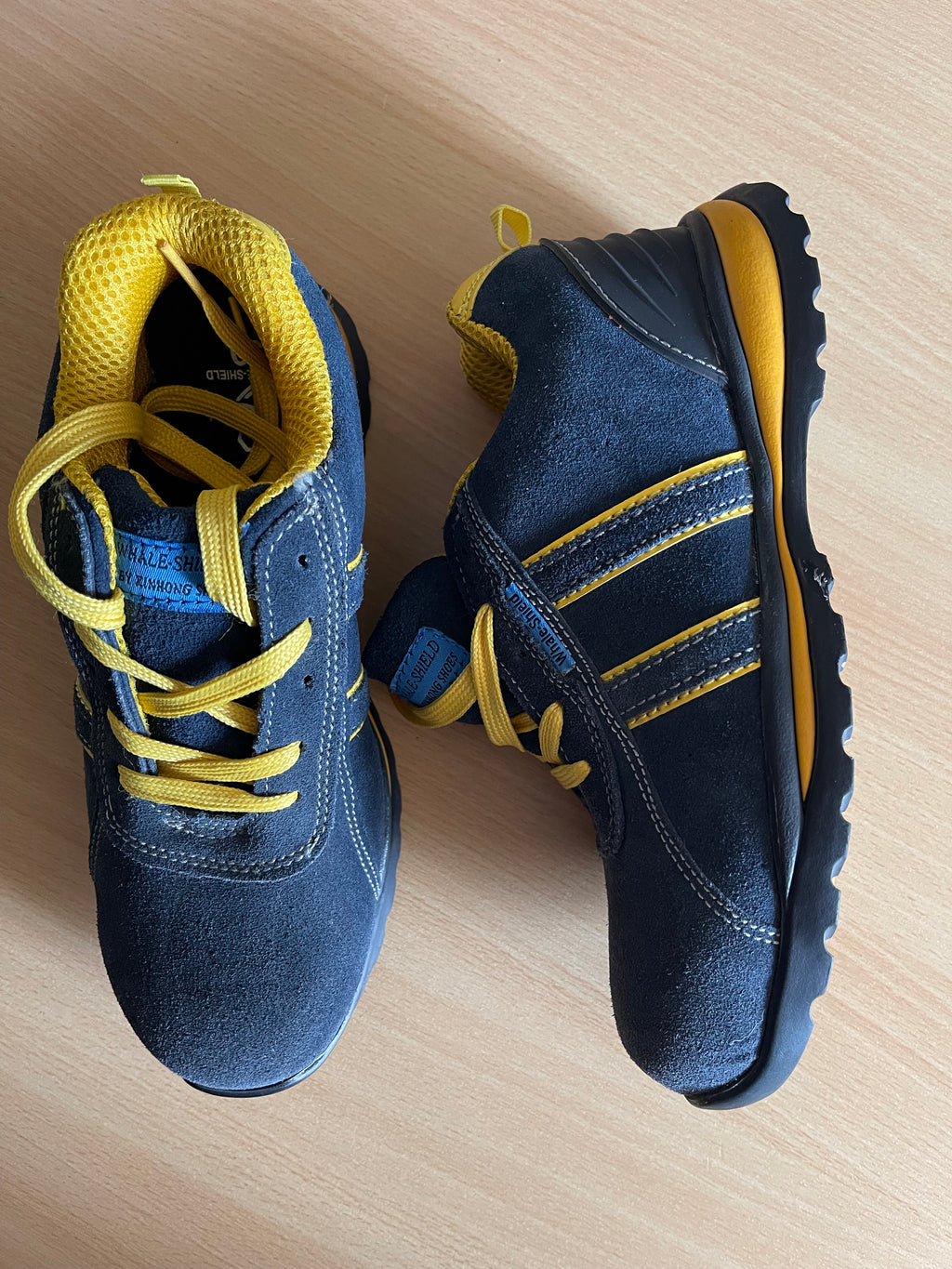Men’s Whale Shield Safety Work Shoes – Navy & Yellow – Size UK 6 / EU 39