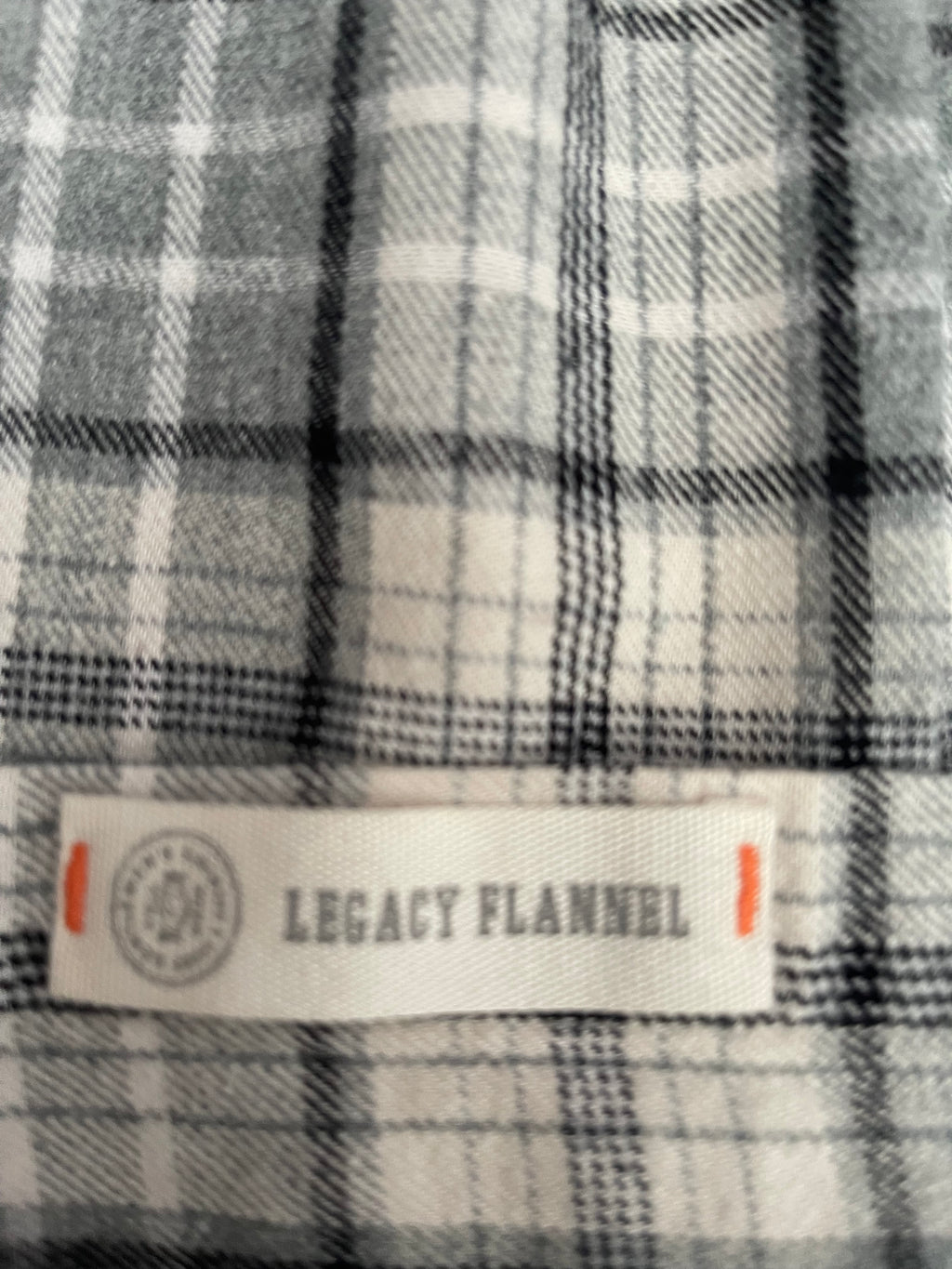 St. John’s Bay Men’s Check Shirt Size M