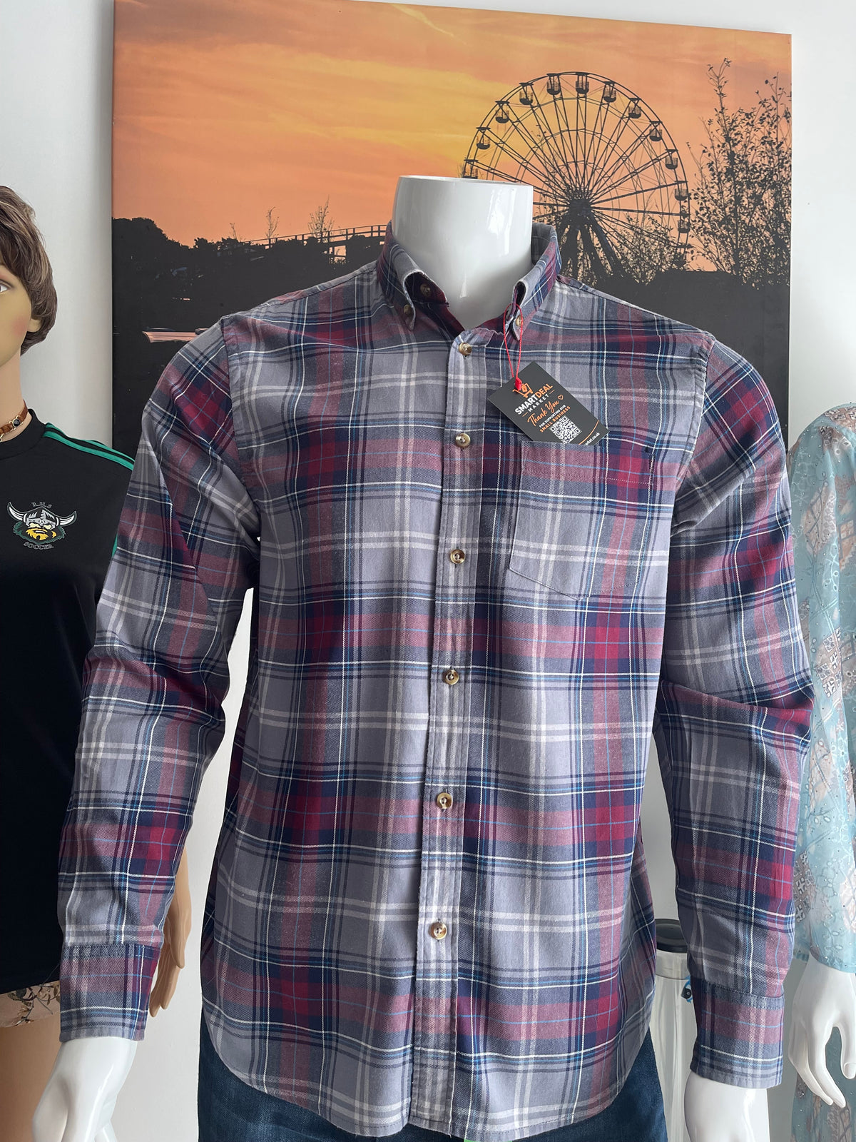 Old Navy Men’s Check Long Sleeve Shirt Size M