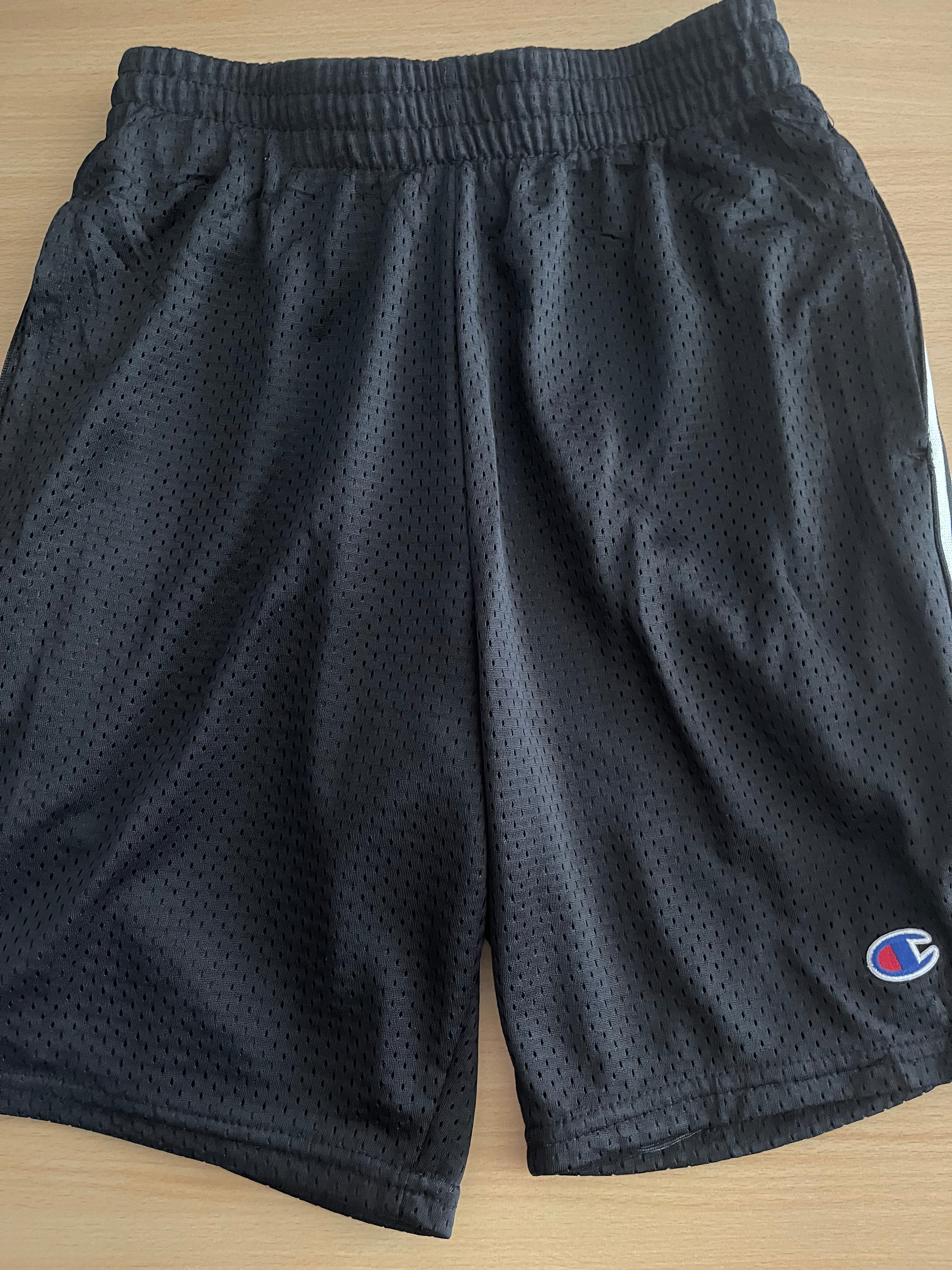 Champion Women's Mesh Sports Shorts Black – Size M