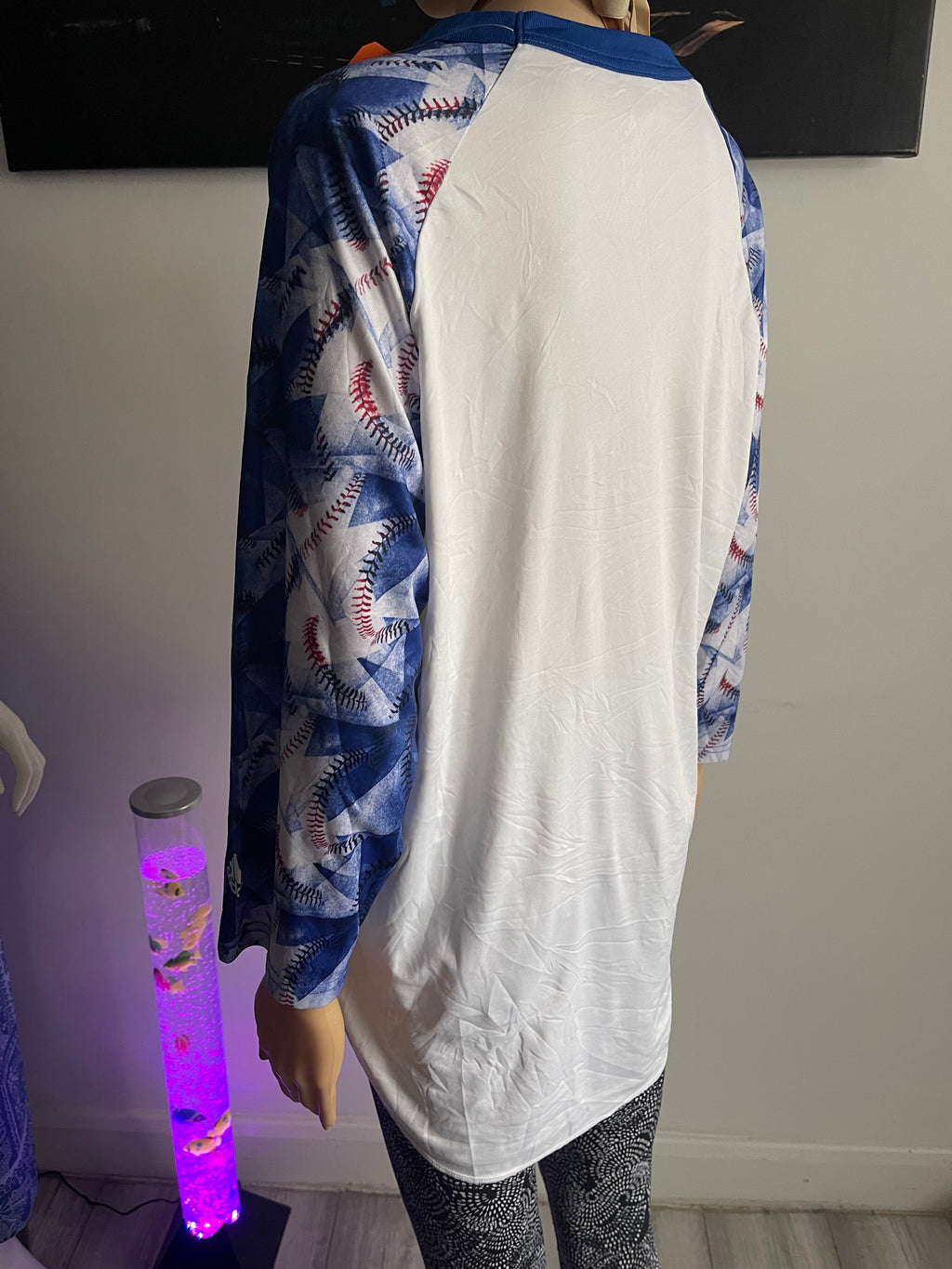 Adidas Baseball Style Top – Size L ✨