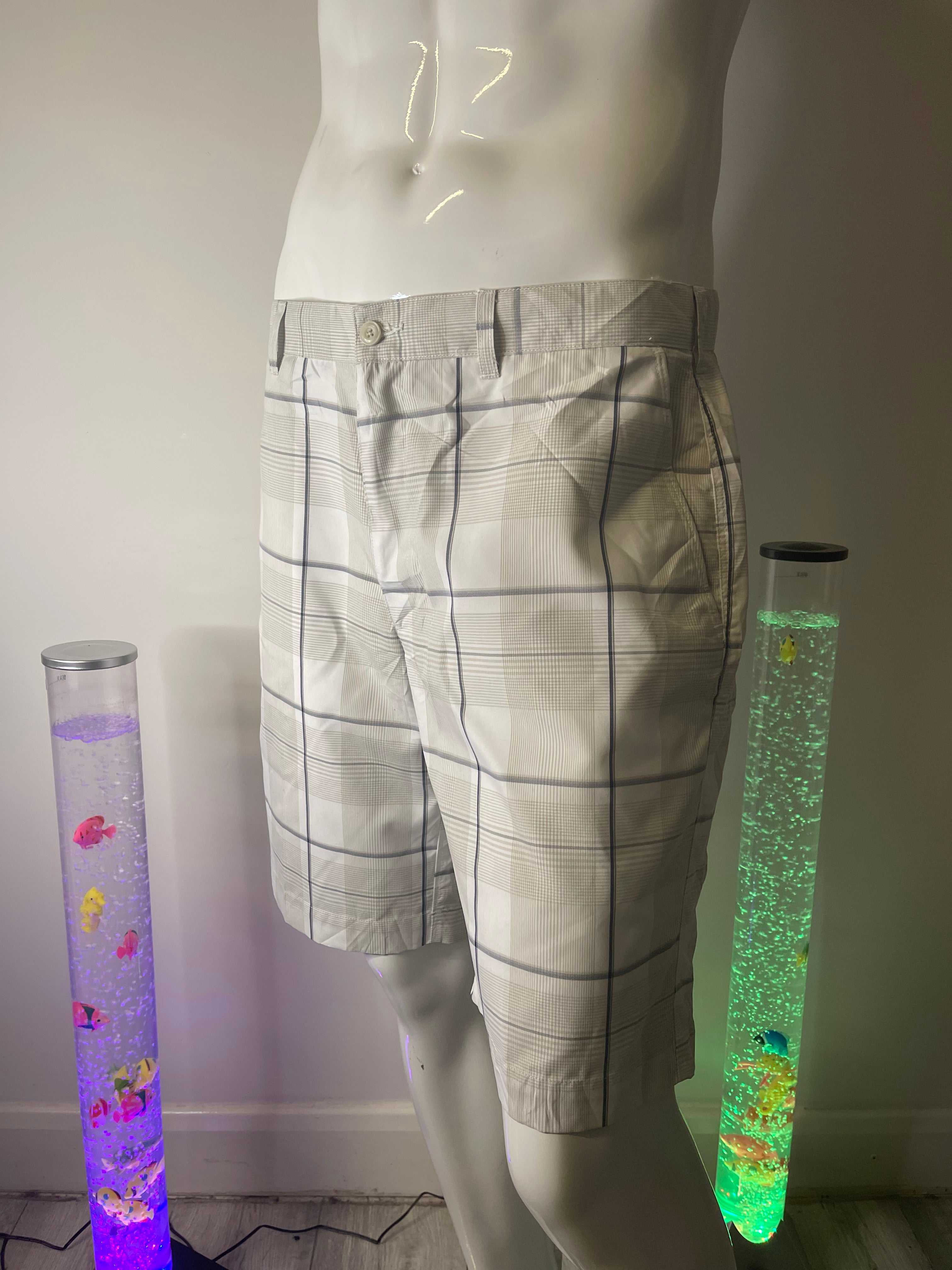 Champions Tour Men’s Plaid Performance Shorts – New with Tags