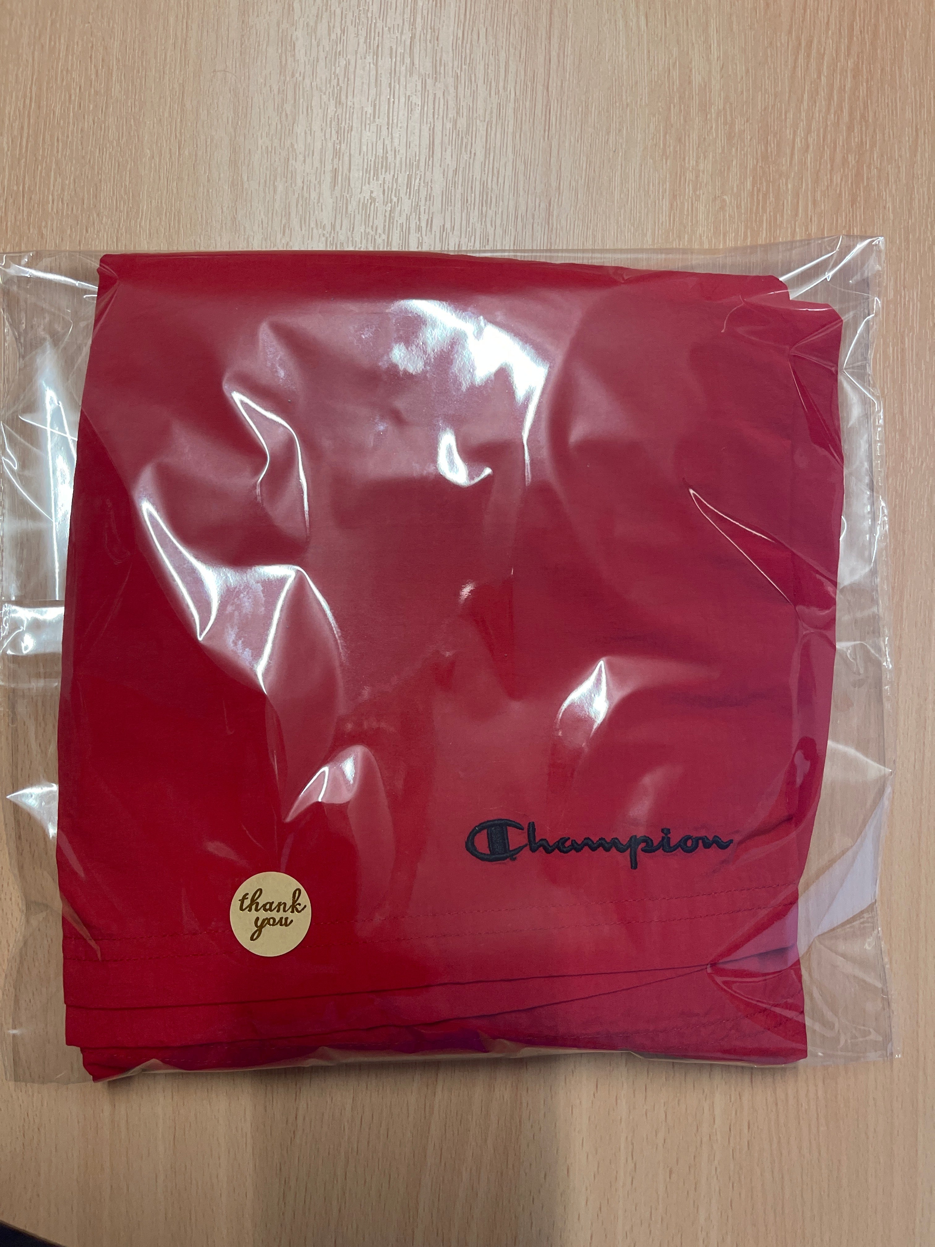 Champion Men's Red Shorts with Pockets – Size L