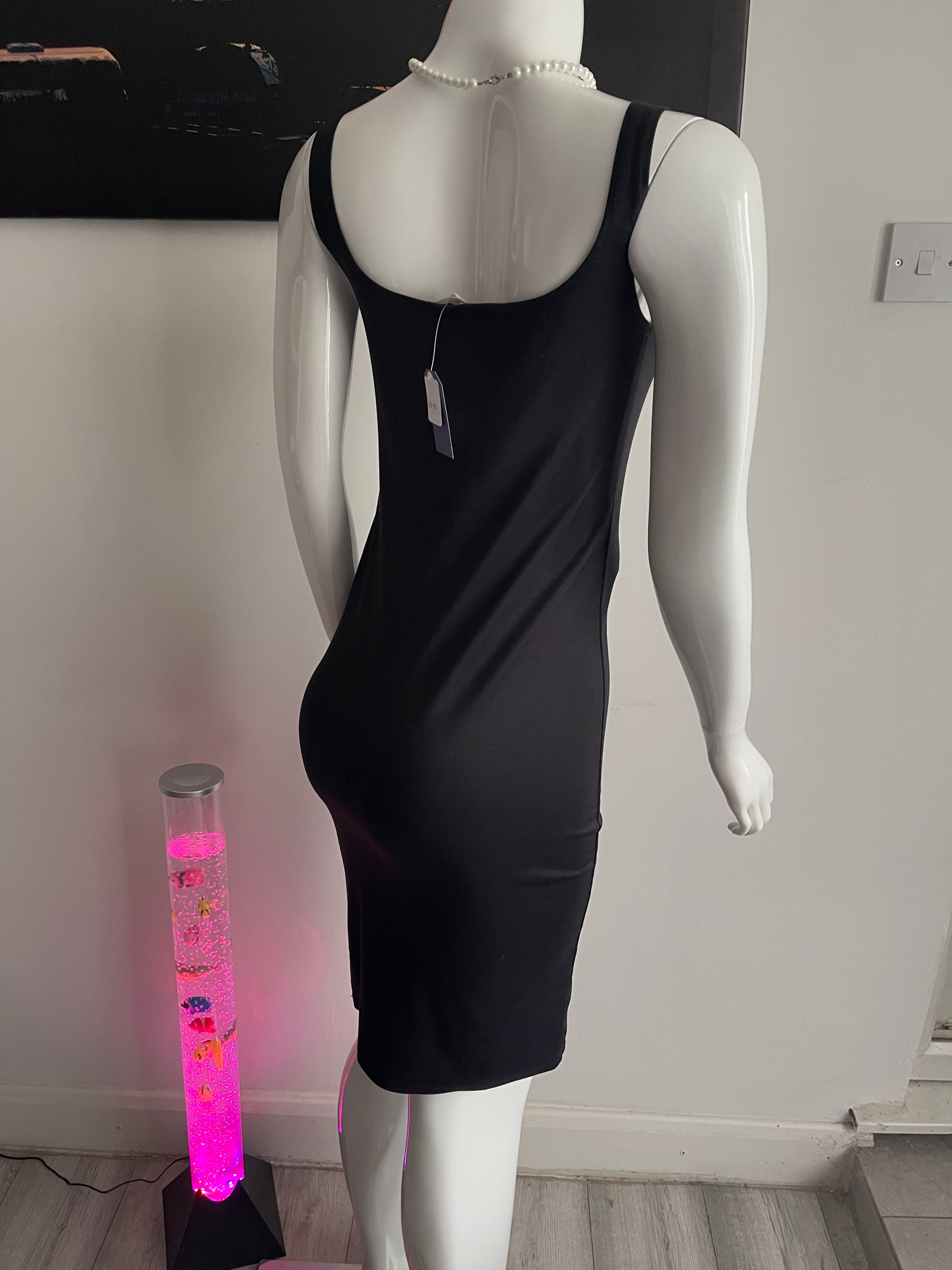 Elegant Black Bodycon Midi Dress – Size 12–14