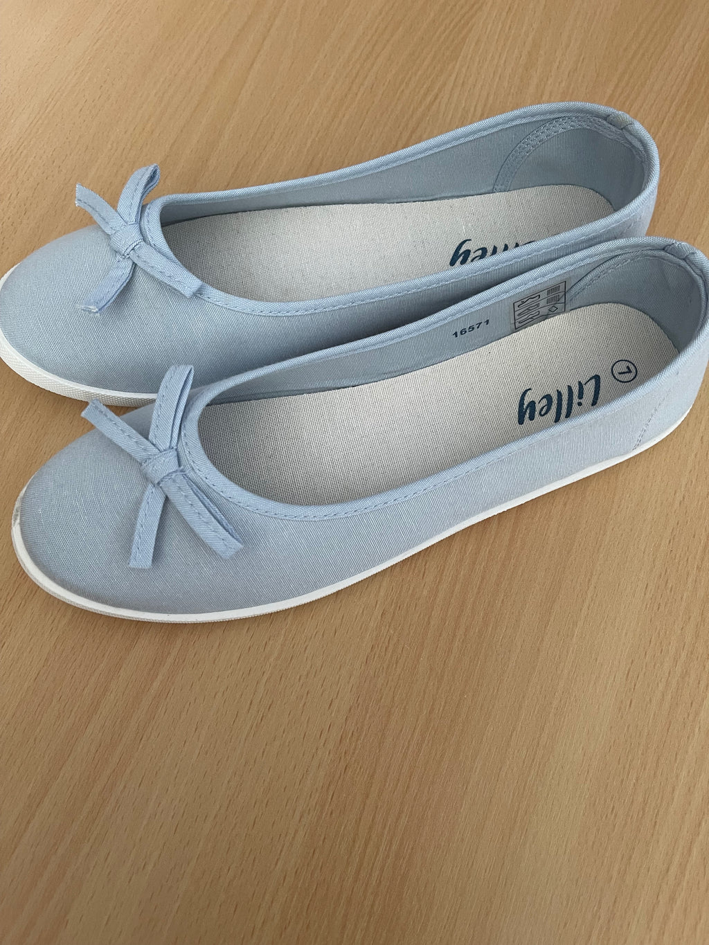Lilley Women's Light Blue Ballet Pumps UK 7 – New