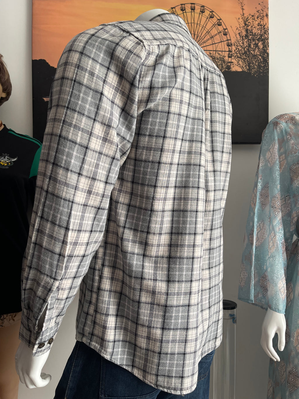 St. John’s Bay Men’s Check Shirt Size M