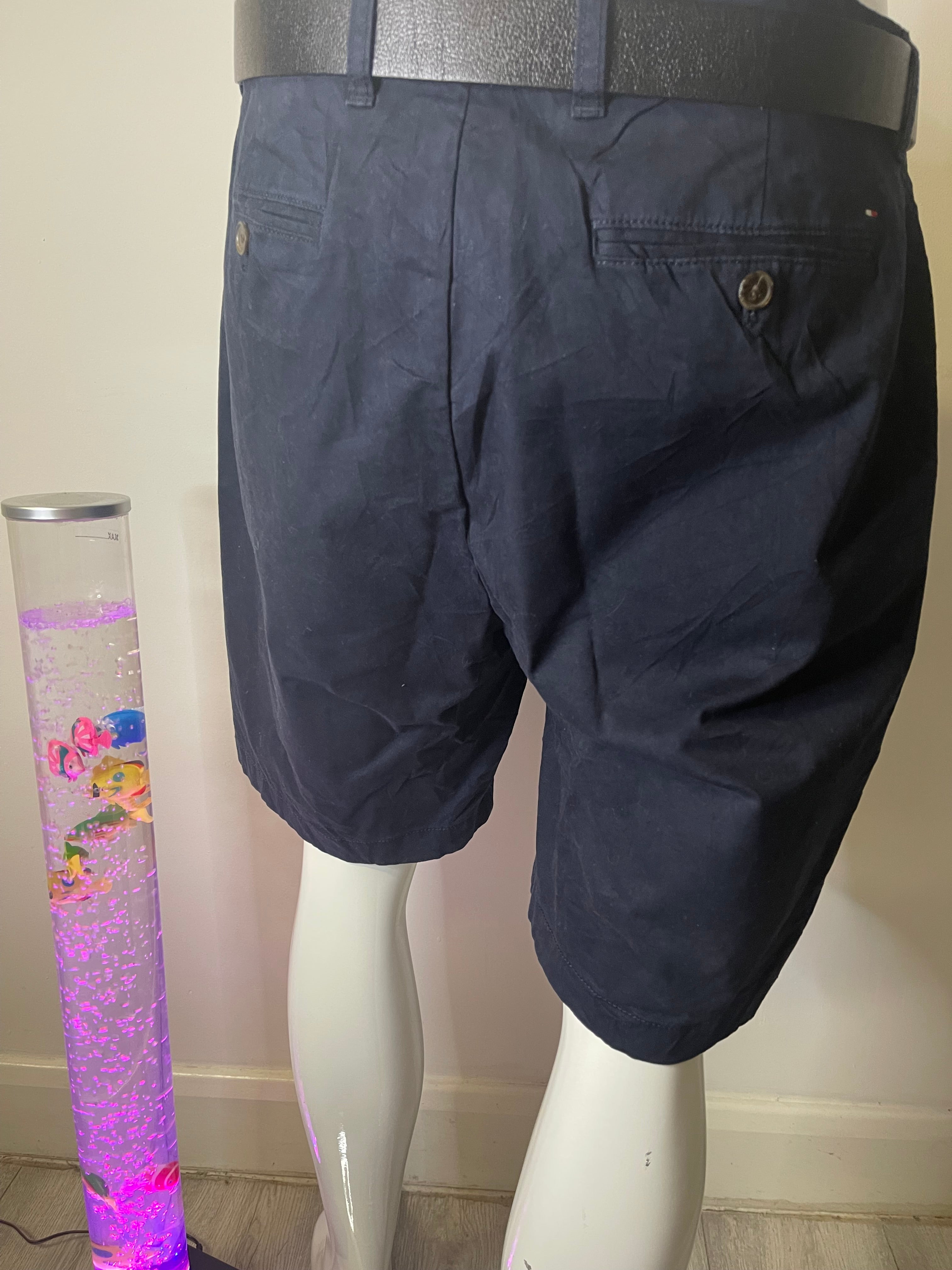 ✨ Tommy Hilfiger Chino Shorts – Size 36 – Smart Casual Premium ✨
