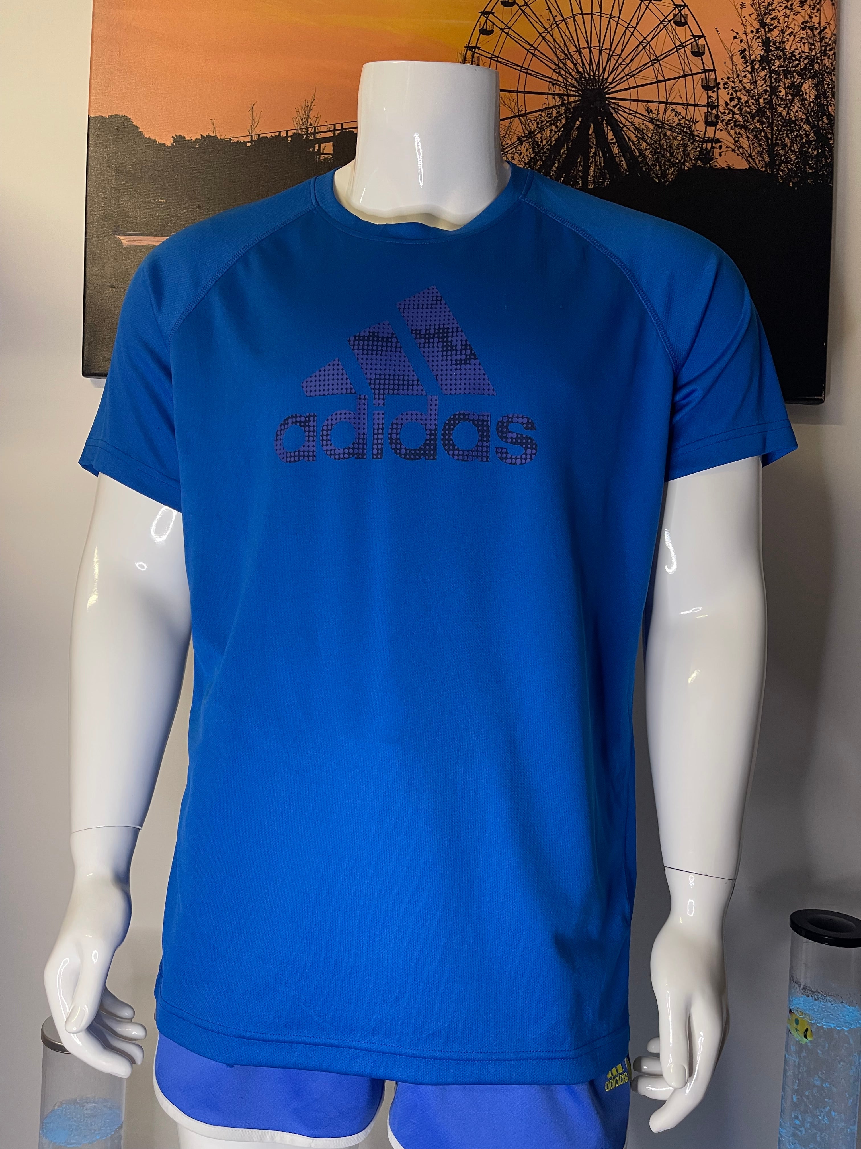 Men’s Adidas T-Shirt XL