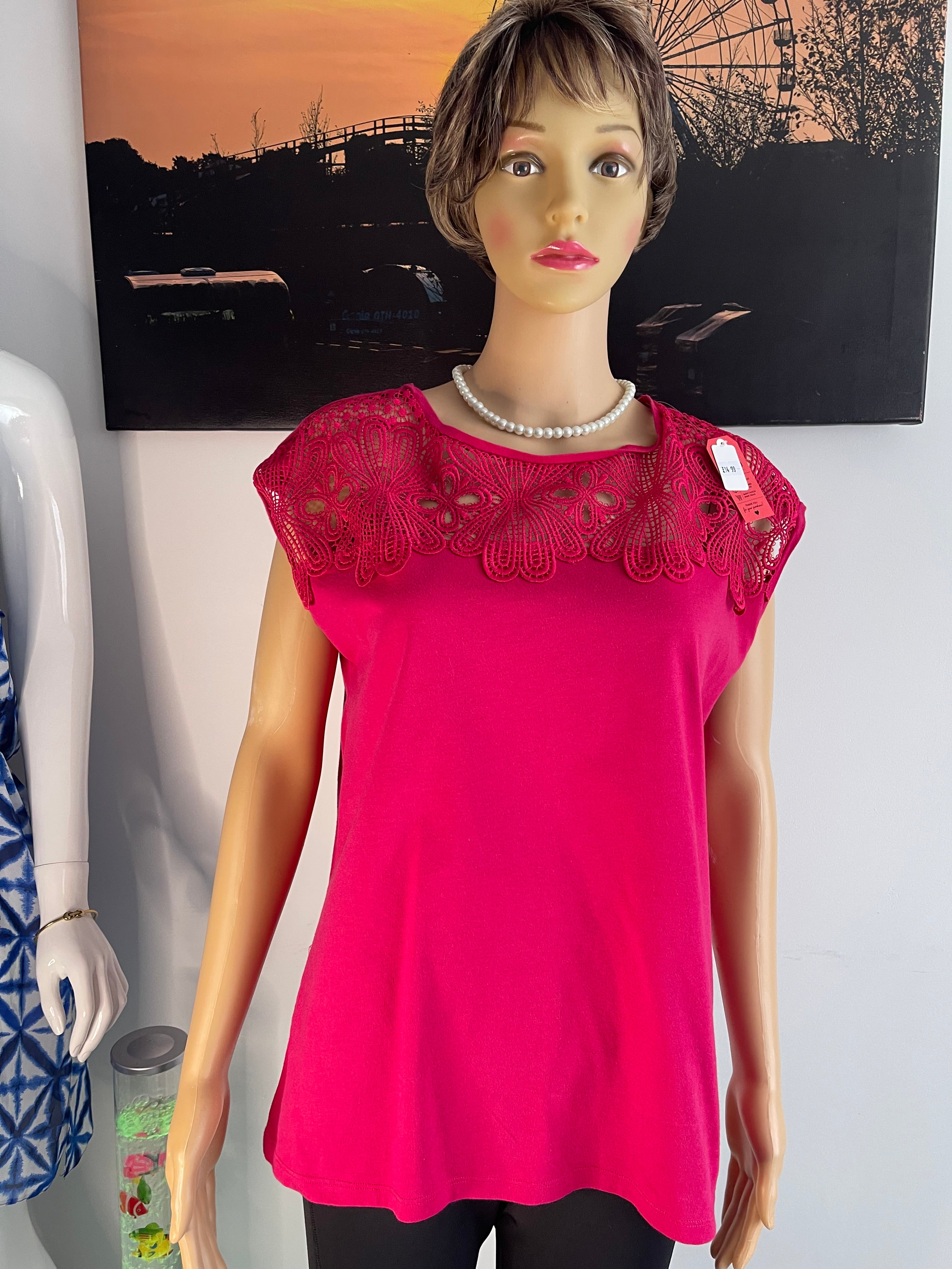 💖 Soon Pink Lace Detail Top Size 14 💖 Elegant Women’s Blouse