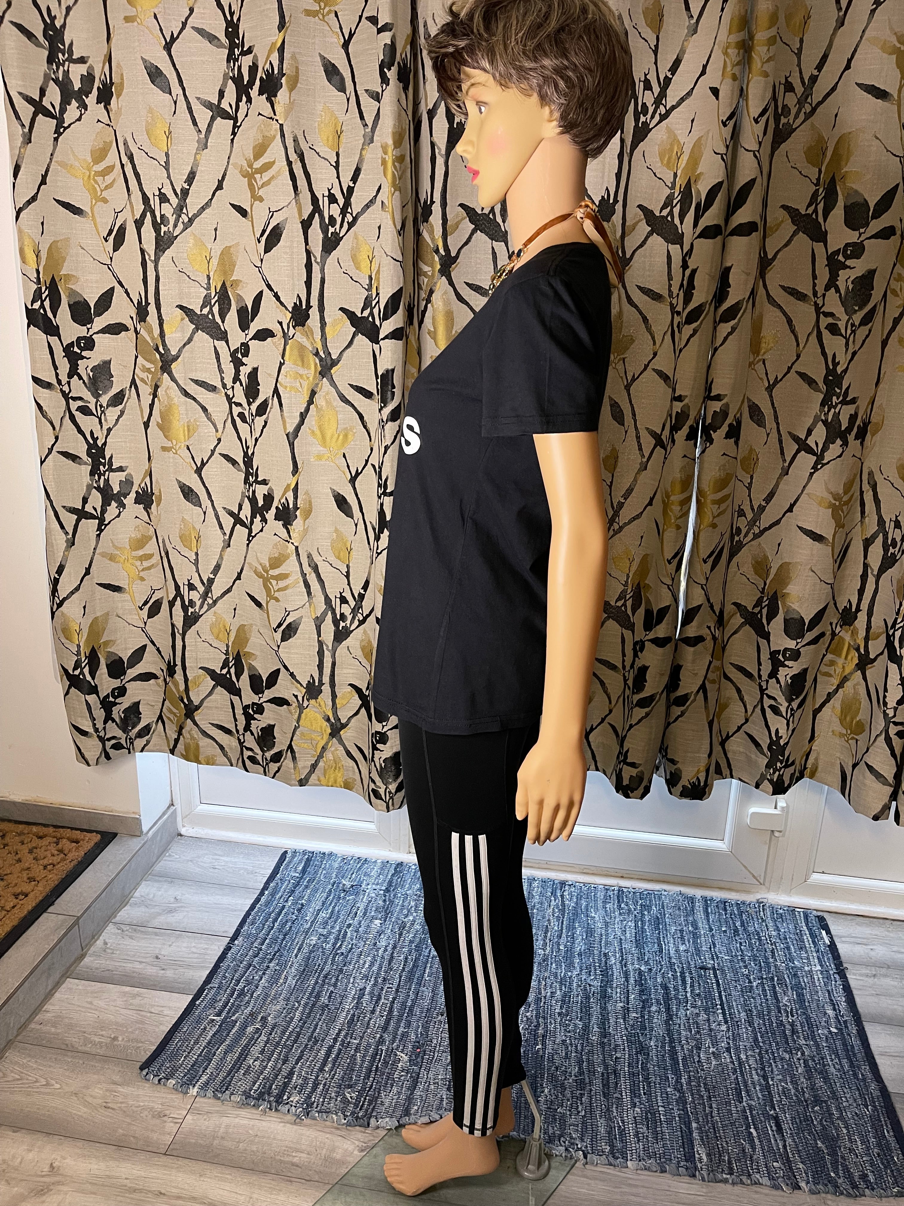Authentic Adidas Matching Set – T-Shirt & Leggings – Size S
