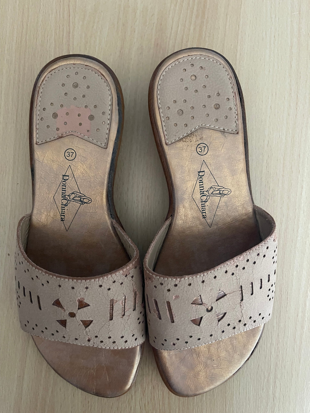 Donna Chiara Beige Leather Mules Size EU 37 – New