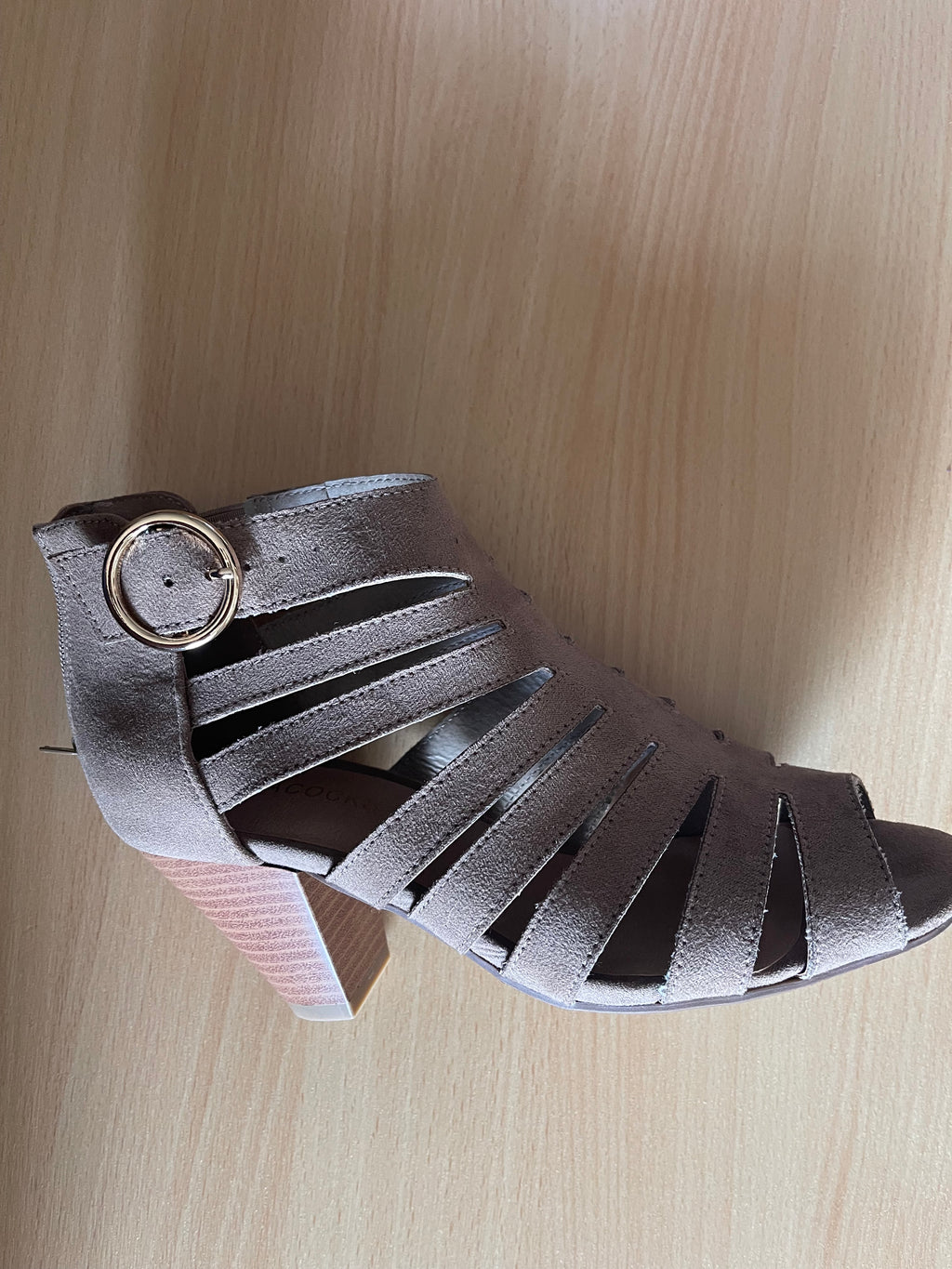 Peacocks Taupe Cut-Out Heeled Sandals Size UK 5 – New