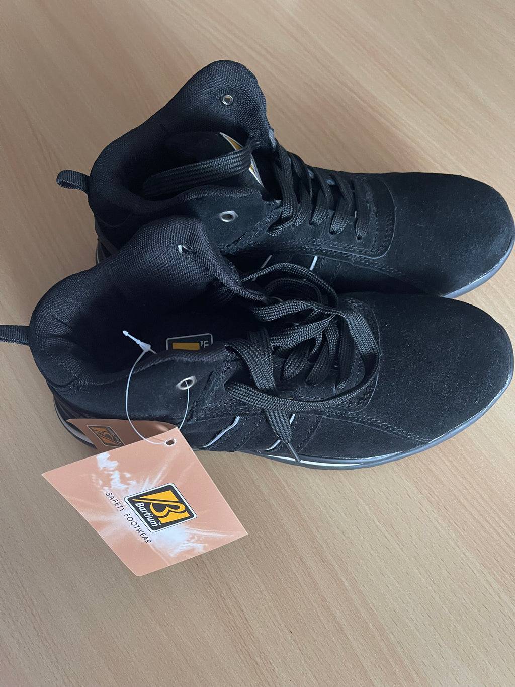 Bartium Unisex Safety Boots Black – New with Tags – UK 7 / EU 41