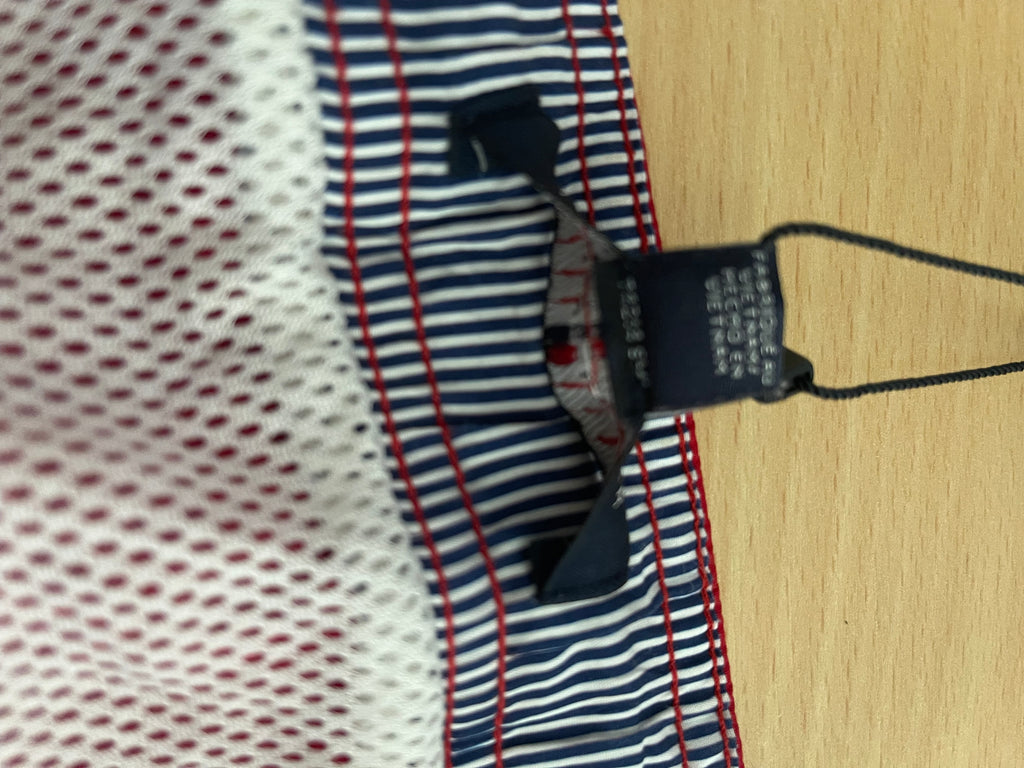 Tommy Hilfiger Men’s Red Shorts With Pockets – Size M 🔥