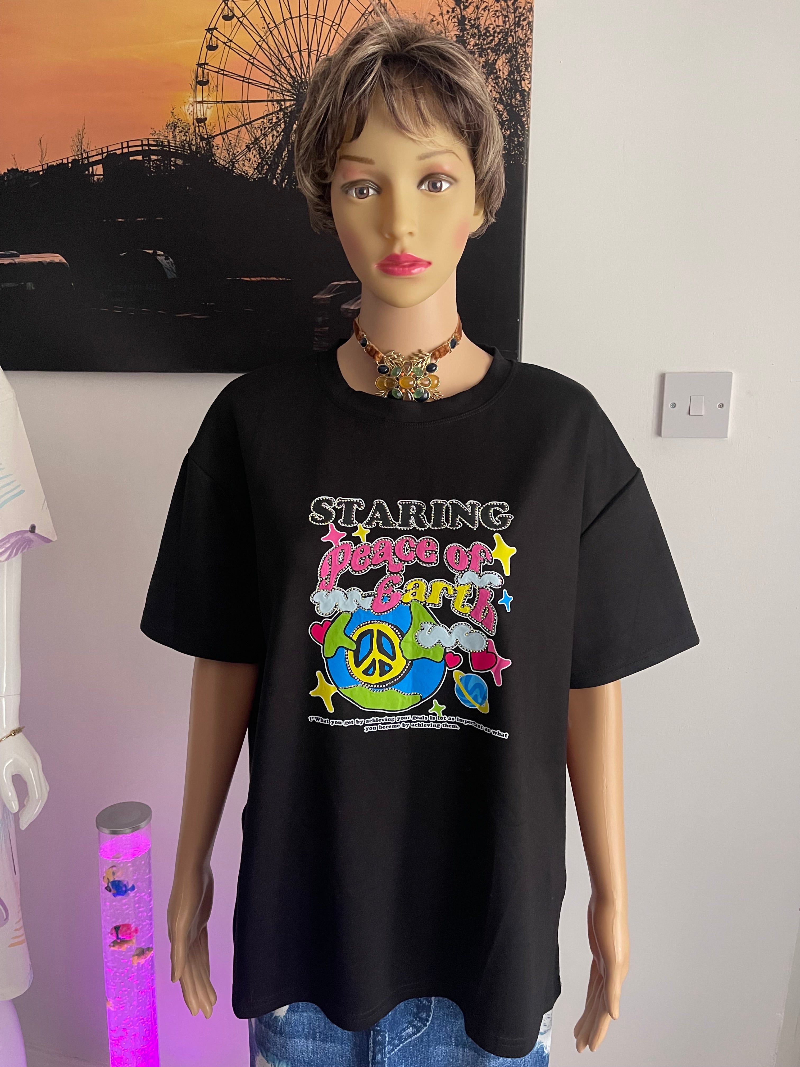 🖤 Peace On Earth Graphic T-Shirt Black XL
