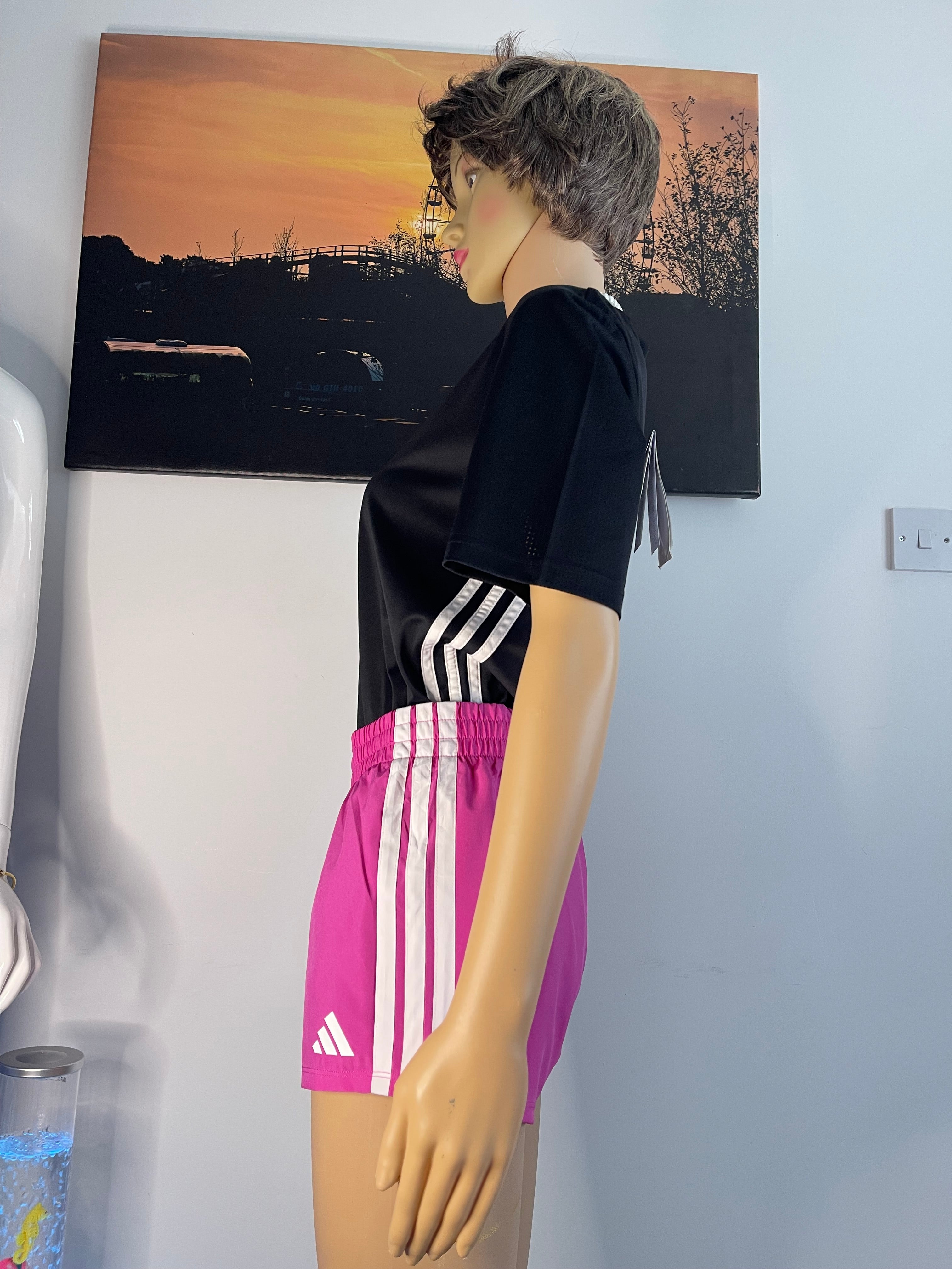 💖 Adidas Women’s Sport Set 💖 Black Top & Pink Shorts