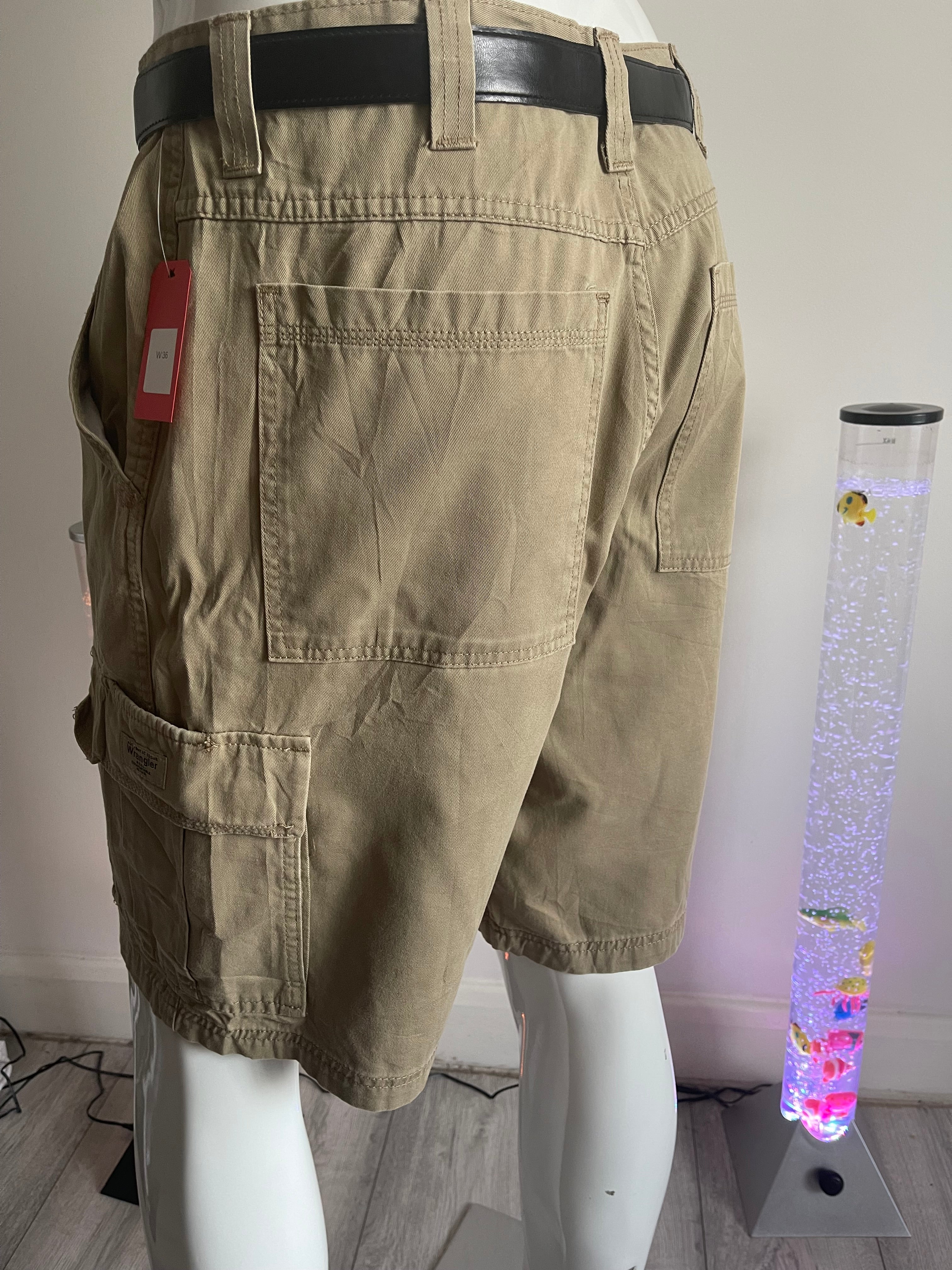 Wrangler Men's Khaki Cargo Shorts 100% Cotton – Size 36