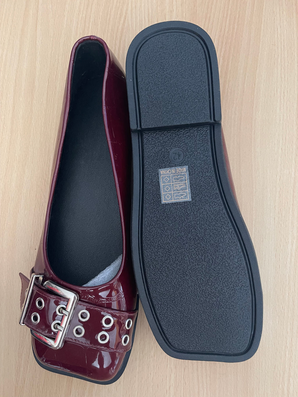 Women's Burgundy Patent Ballet Flats with Buckle – UK 9