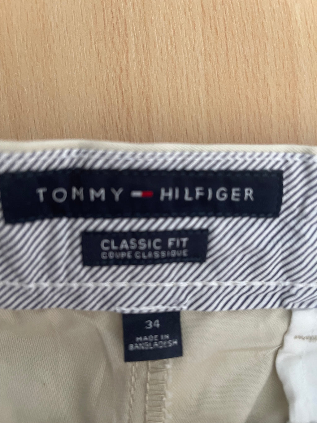 Tommy Hilfiger Men’s Chino Shorts W34 – Cream Beige – Classic Fit