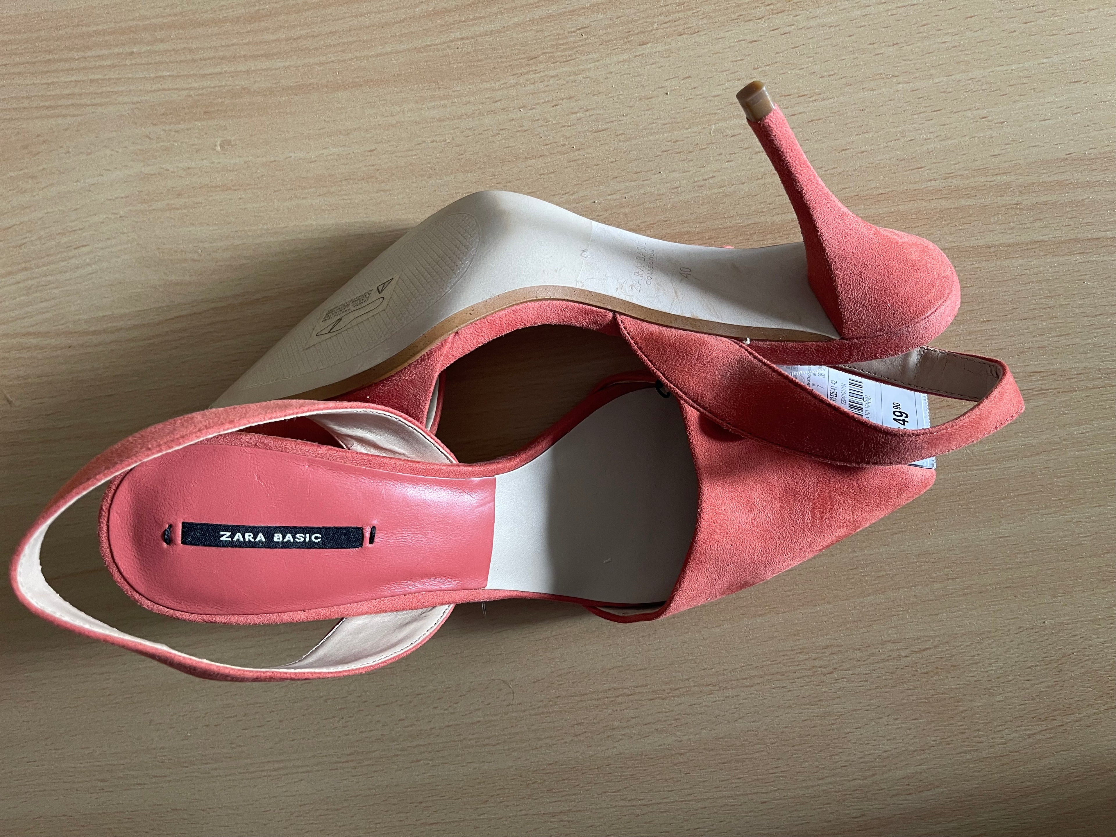 Elegant Zara Basic women’s shoes in a beautiful coral pink colour. 👠