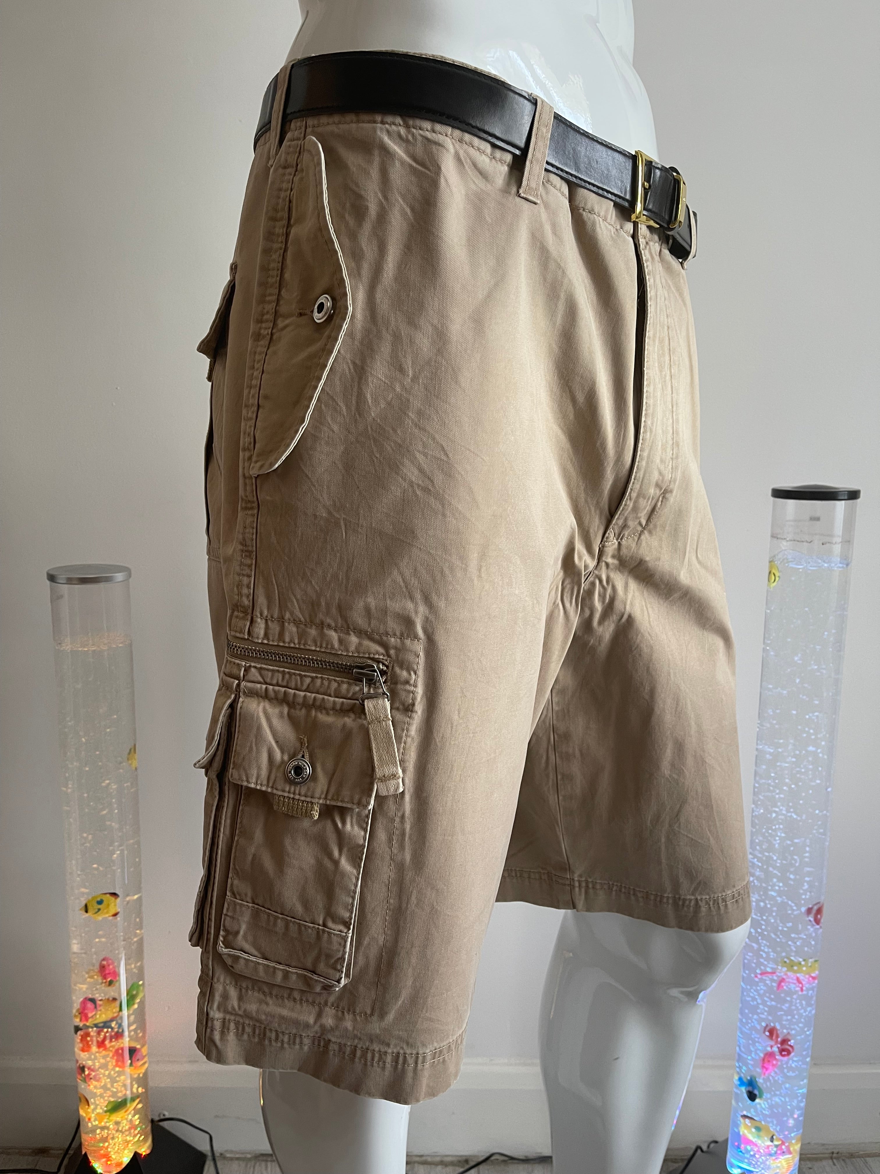 Tommy Hilfiger Men’s Cargo Shorts W34 – Beige – Multi Pocket