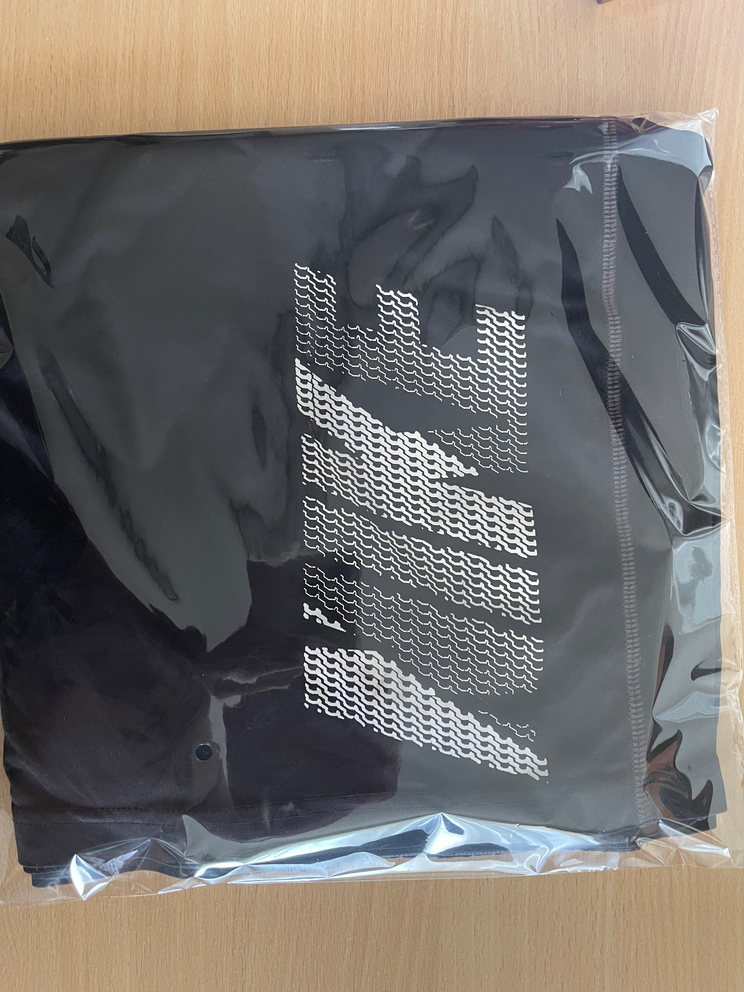 Nike Men's Black Sports Shorts with Pockets – Size L