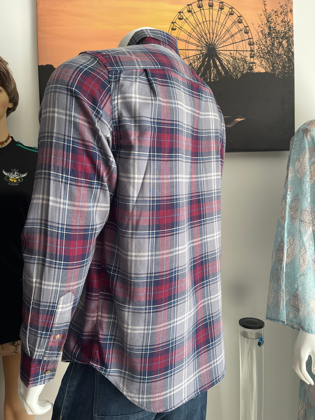 Old Navy Men’s Check Long Sleeve Shirt Size M