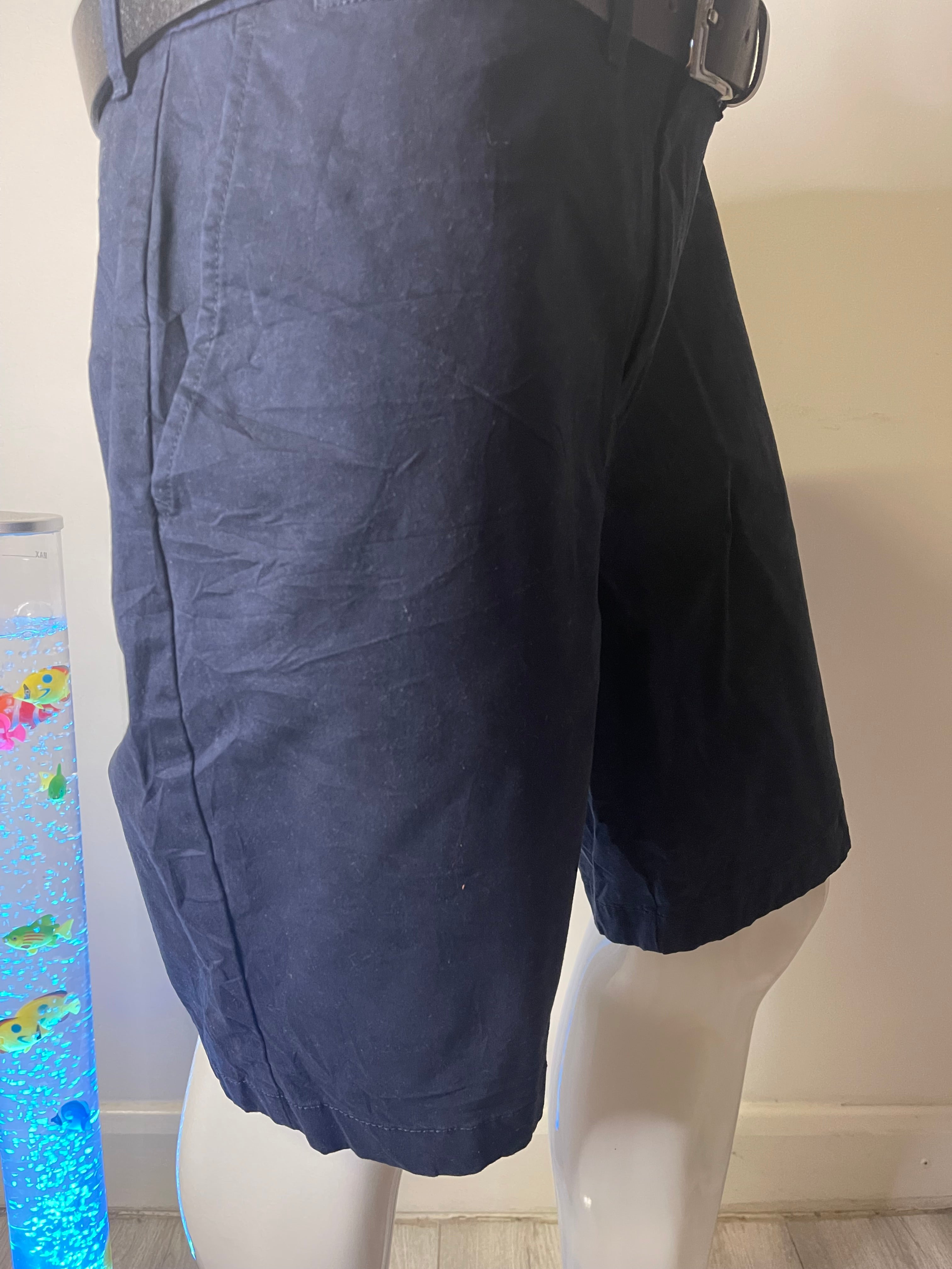 ✨ Tommy Hilfiger Chino Shorts – Size 36 – Smart Casual Premium ✨