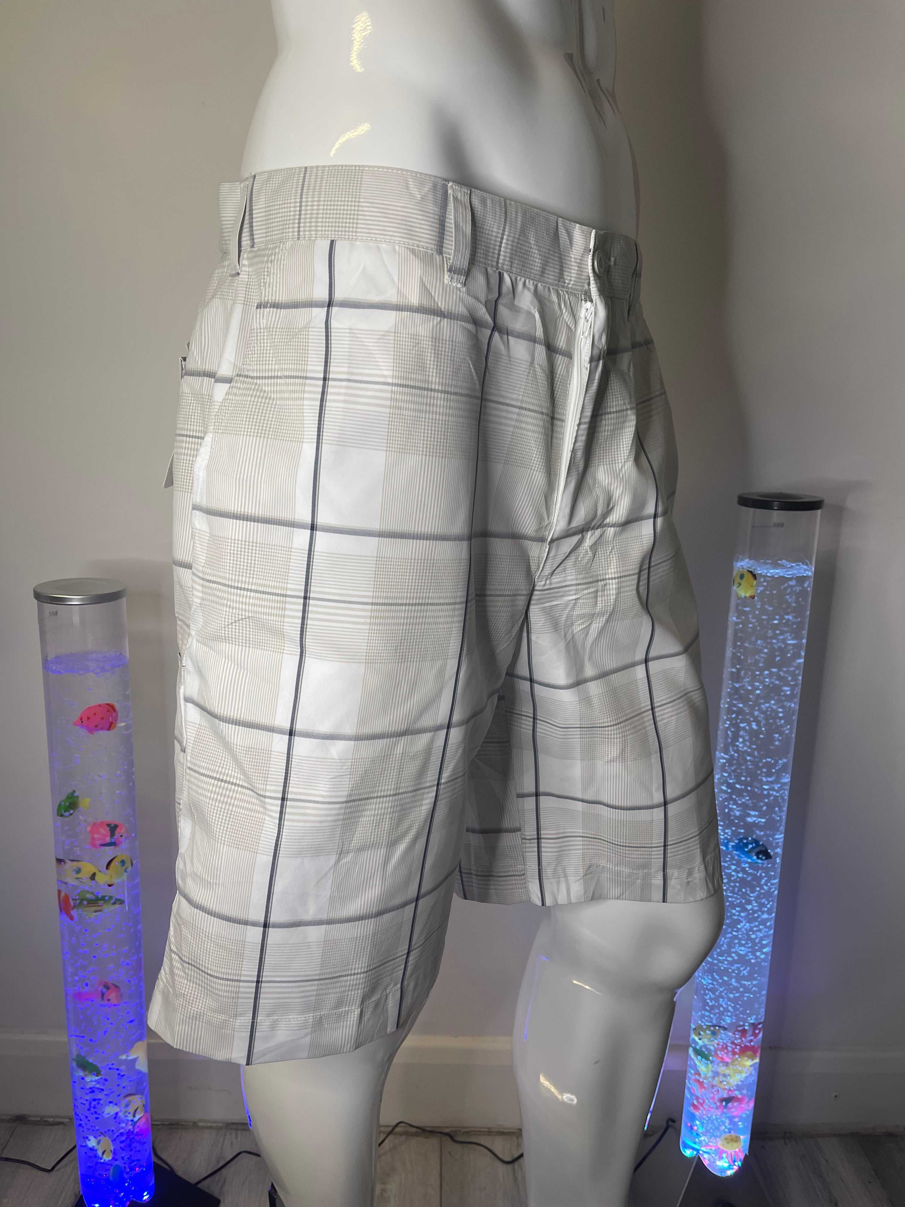 Champions Tour Men’s Plaid Performance Shorts – New with Tags