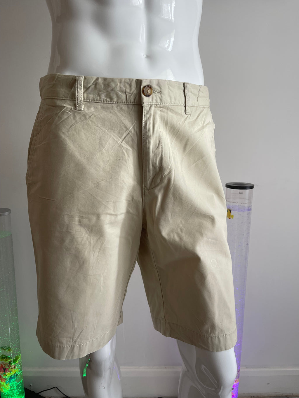 Tommy Hilfiger Men’s Chino Shorts W34 – Cream Beige – Classic Fit