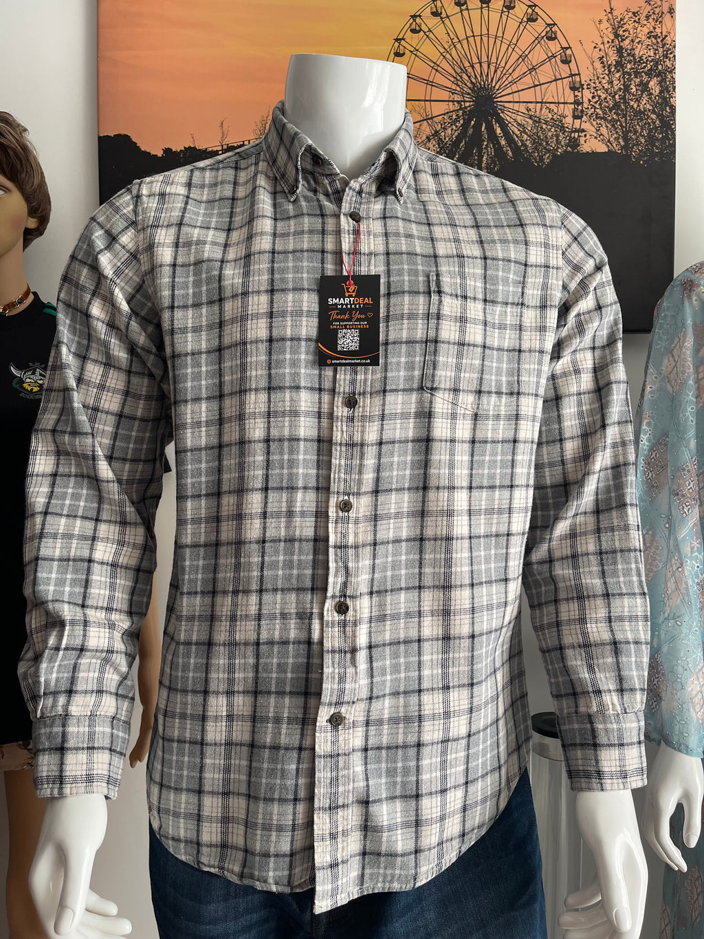 St. John’s Bay Men’s Check Shirt Size M